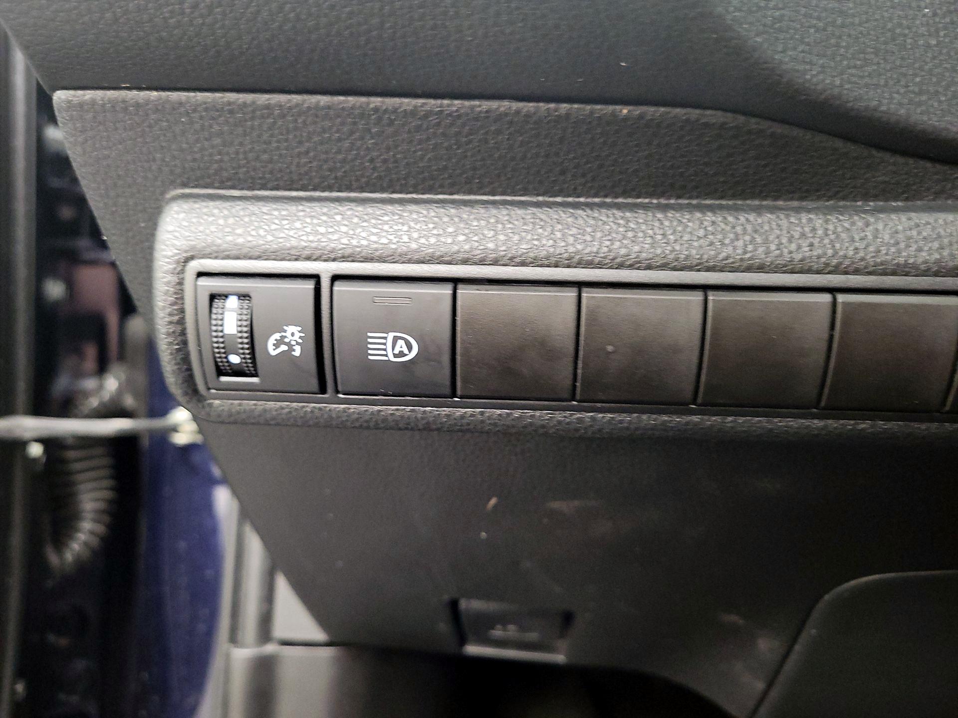 Thumbnail: 2023 Toyota Corolla - 13