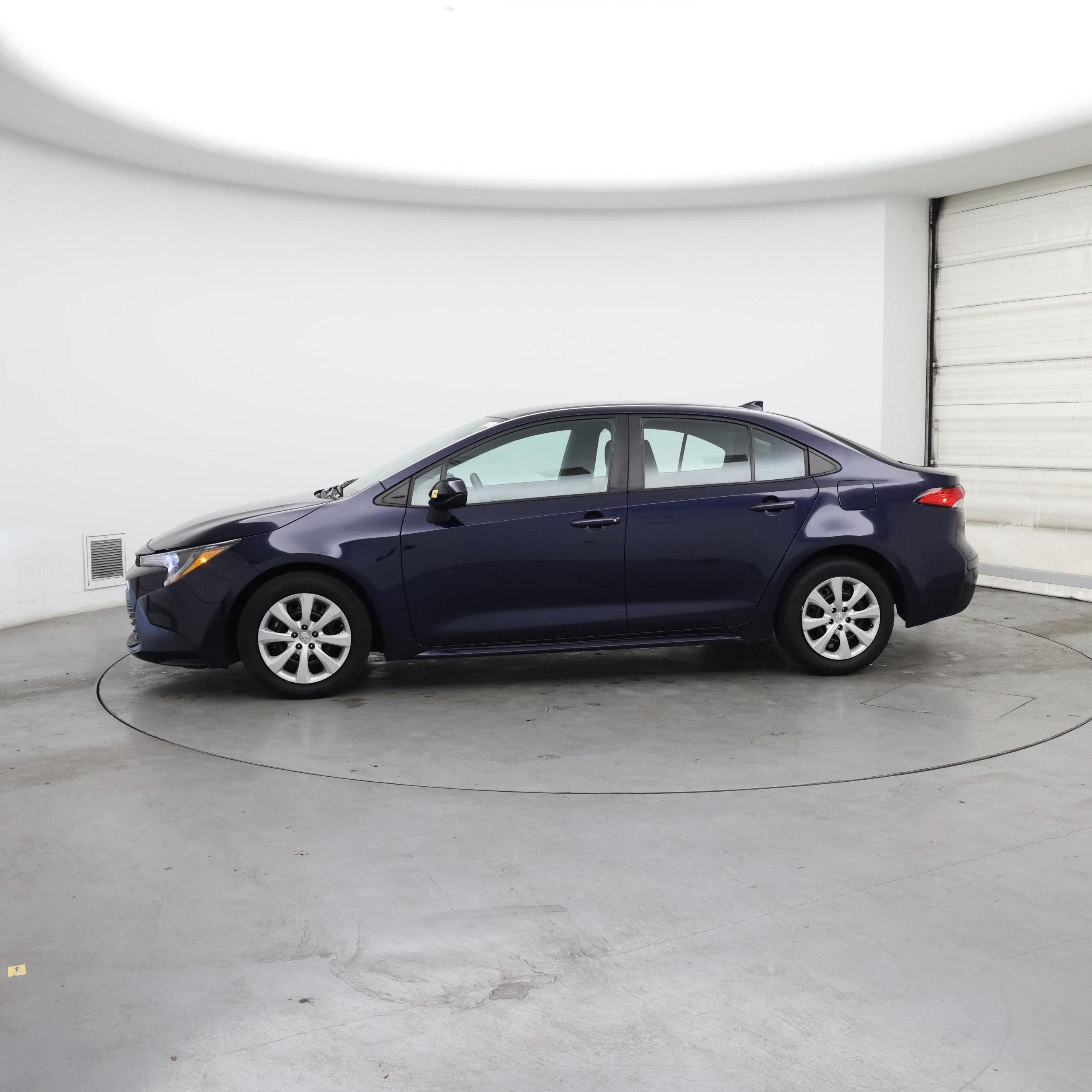 Thumbnail: 2023 Toyota Corolla - 3