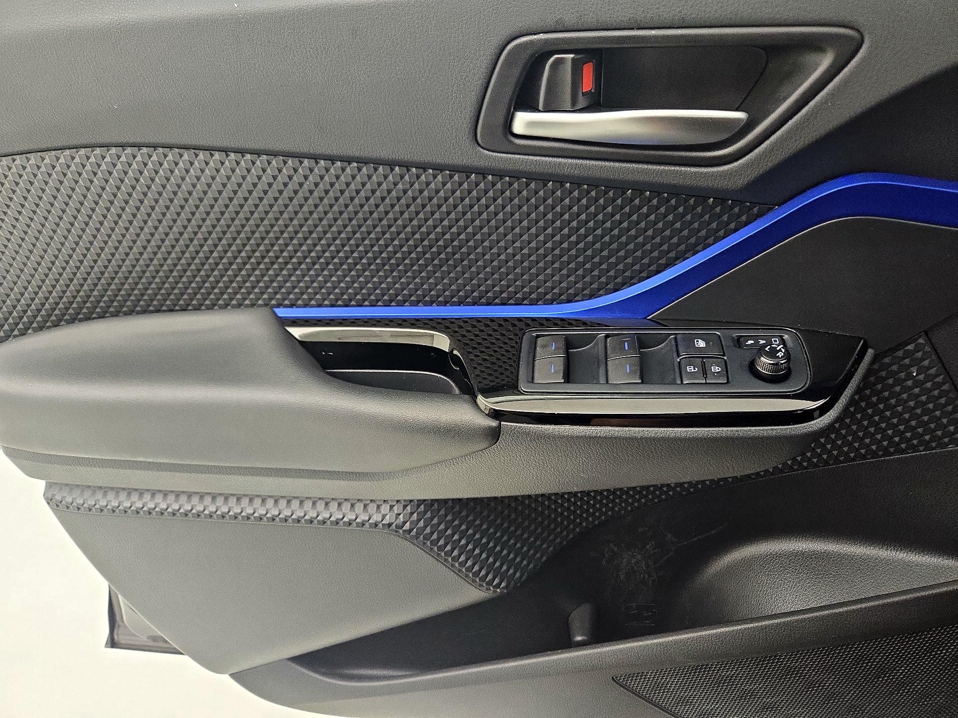 Thumbnail: 2021 Toyota C-HR - 12