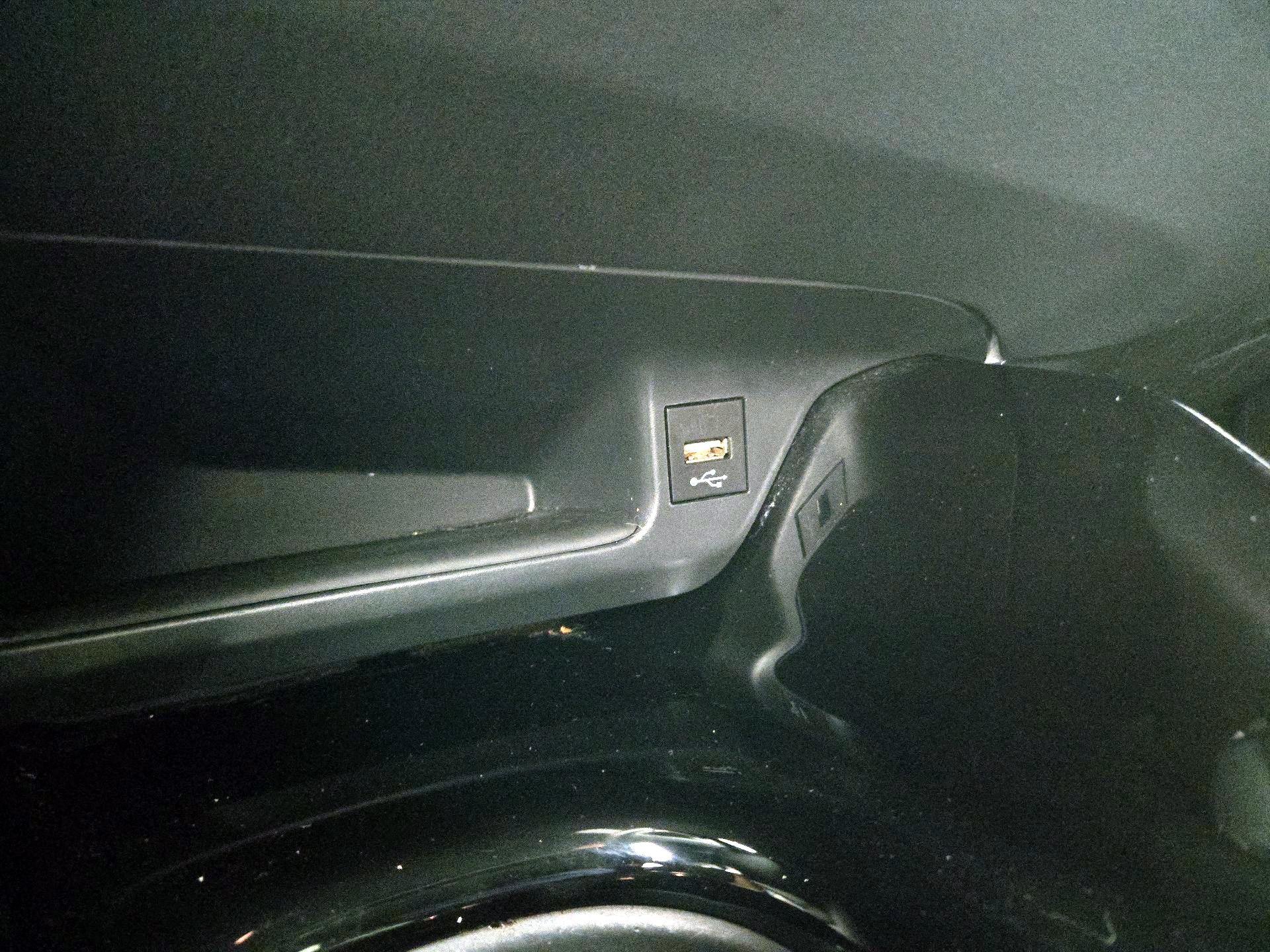 Thumbnail: 2021 Toyota C-HR - 18