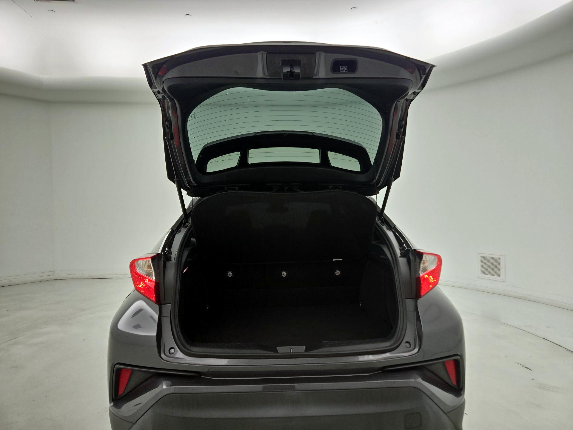 Thumbnail: 2021 Toyota C-HR - 20