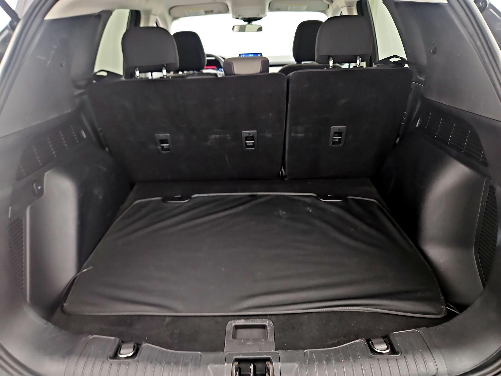 Thumbnail: 2022 Ford Escape - 16