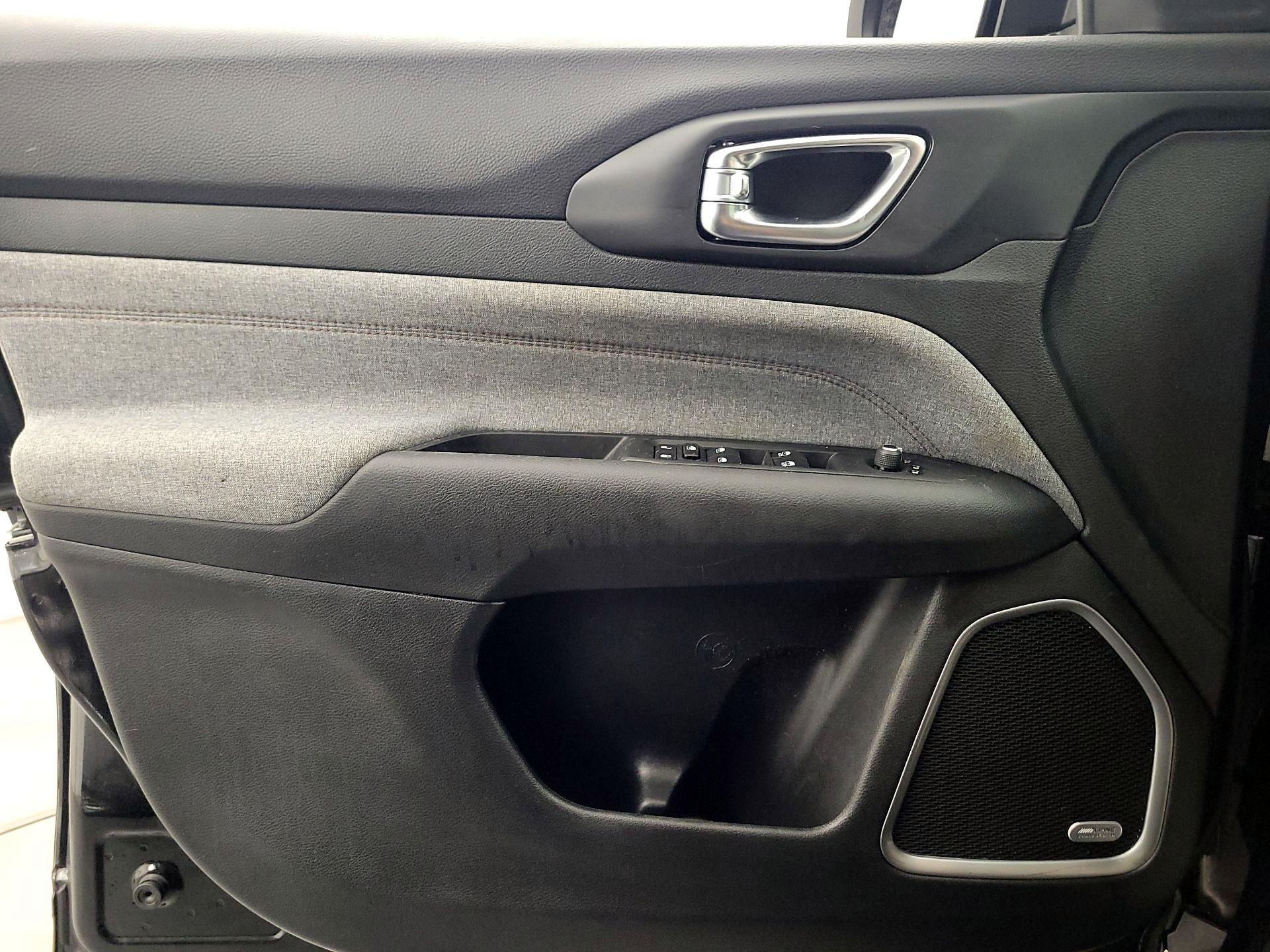 Thumbnail: 2023 Jeep Compass - 12