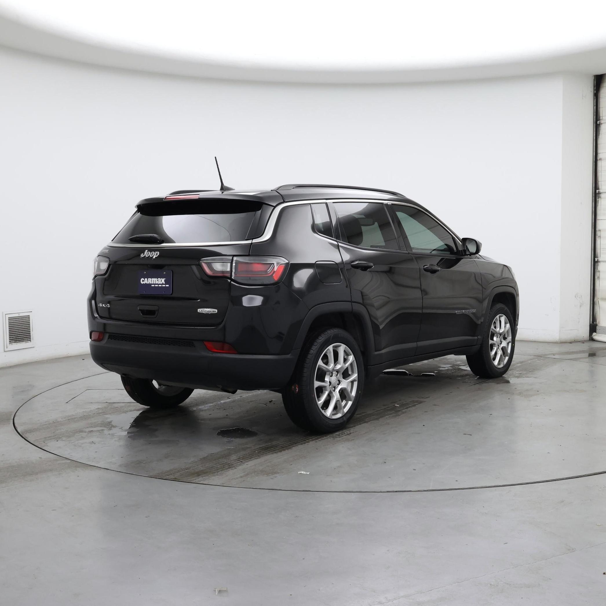 Thumbnail: 2023 Jeep Compass - 8