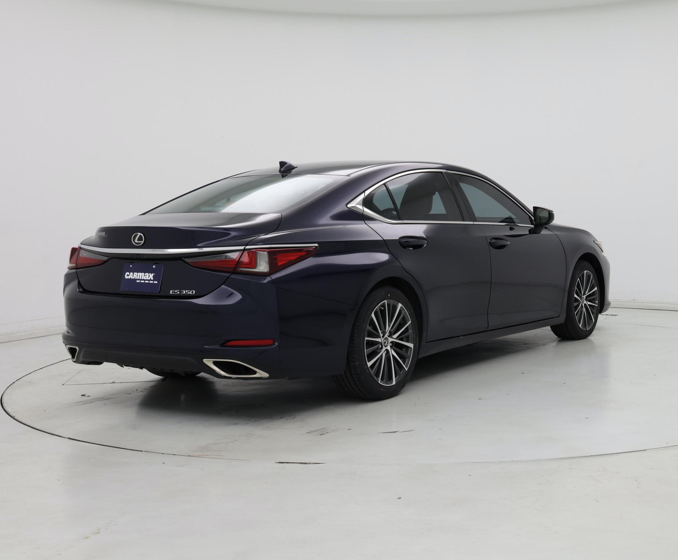 Thumbnail: 2022 Lexus ES - 8