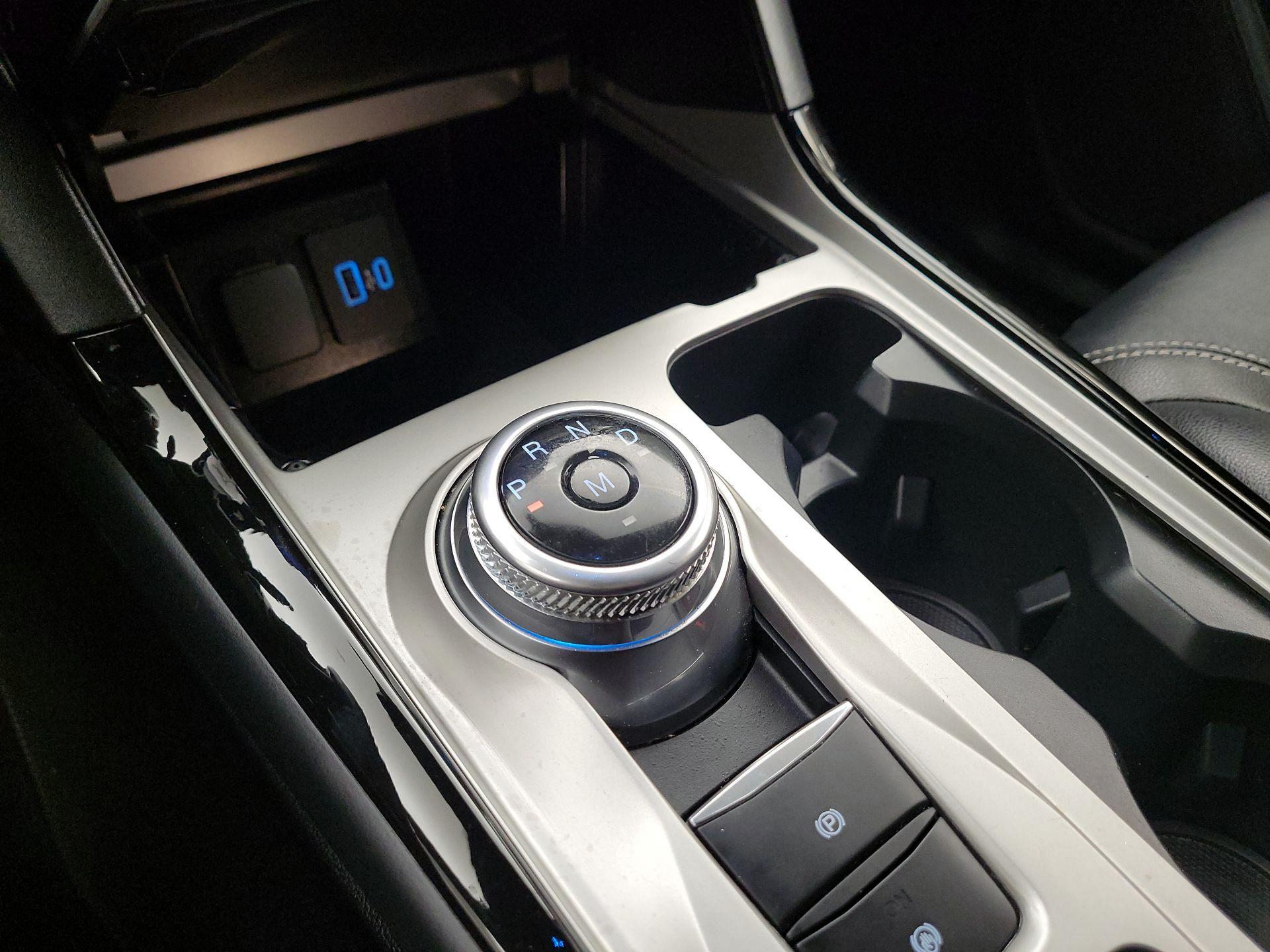 Thumbnail: 2022 Ford Explorer - 17