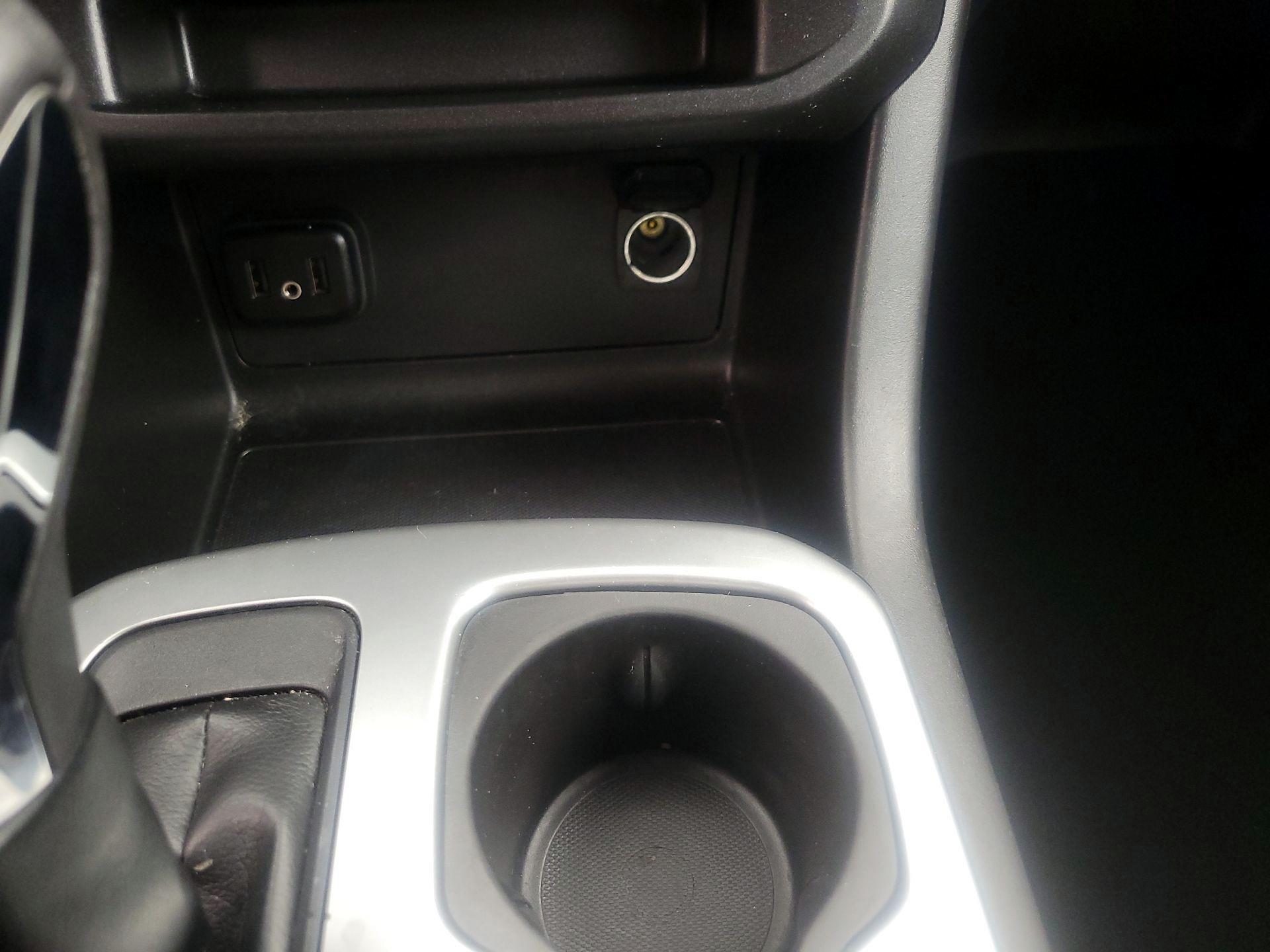 Thumbnail: 2022 Chevrolet Colorado - 18