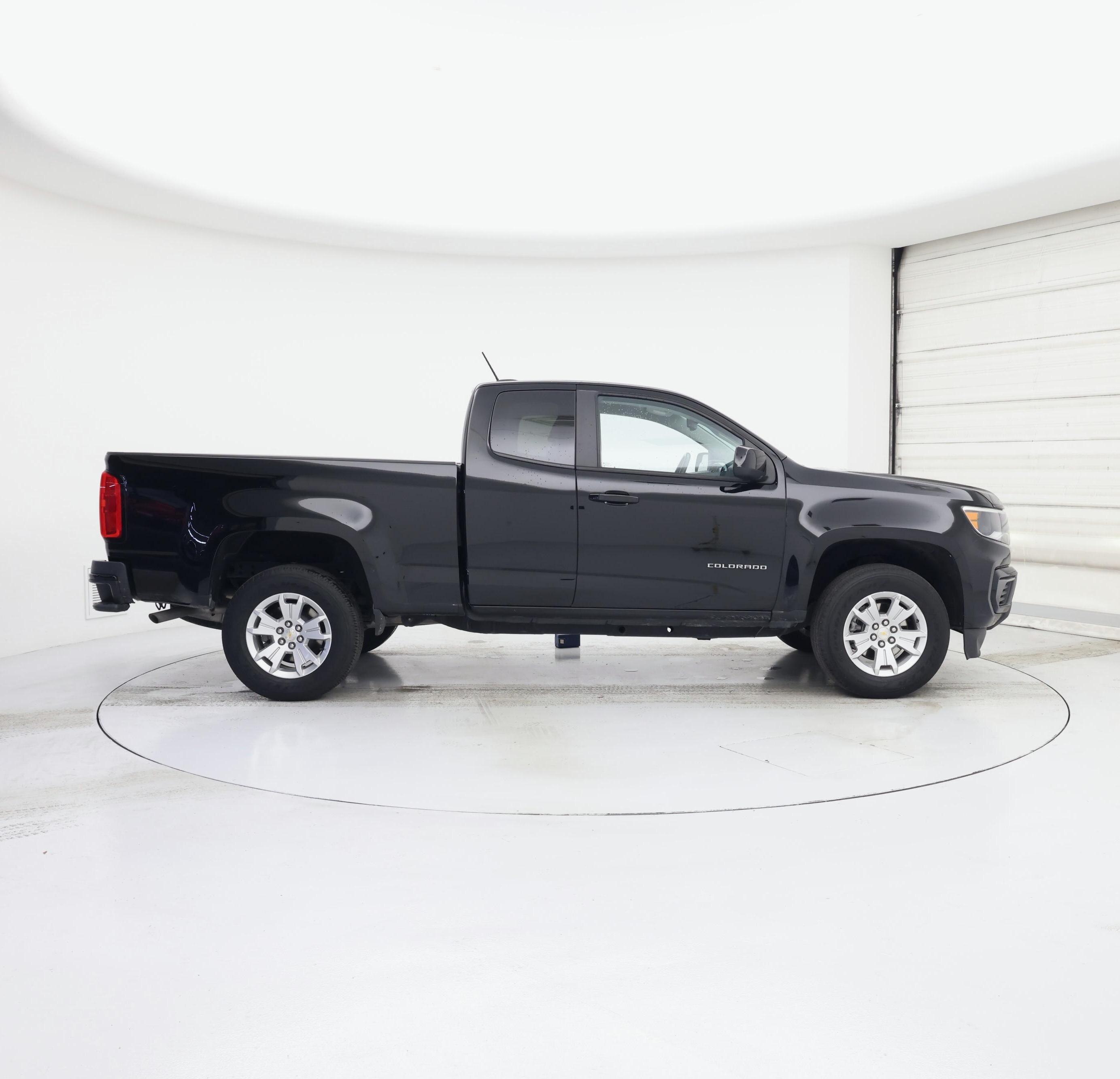 Thumbnail: 2022 Chevrolet Colorado - 7