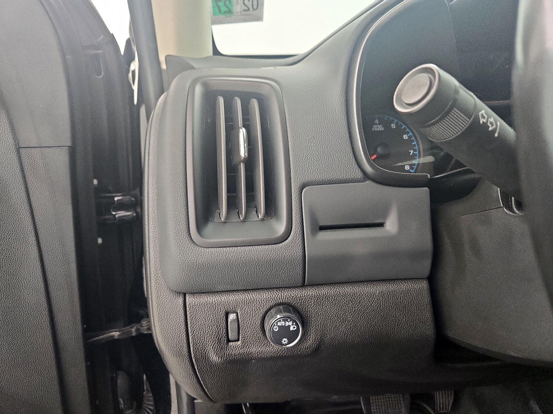 Thumbnail: 2022 Chevrolet Colorado - 13