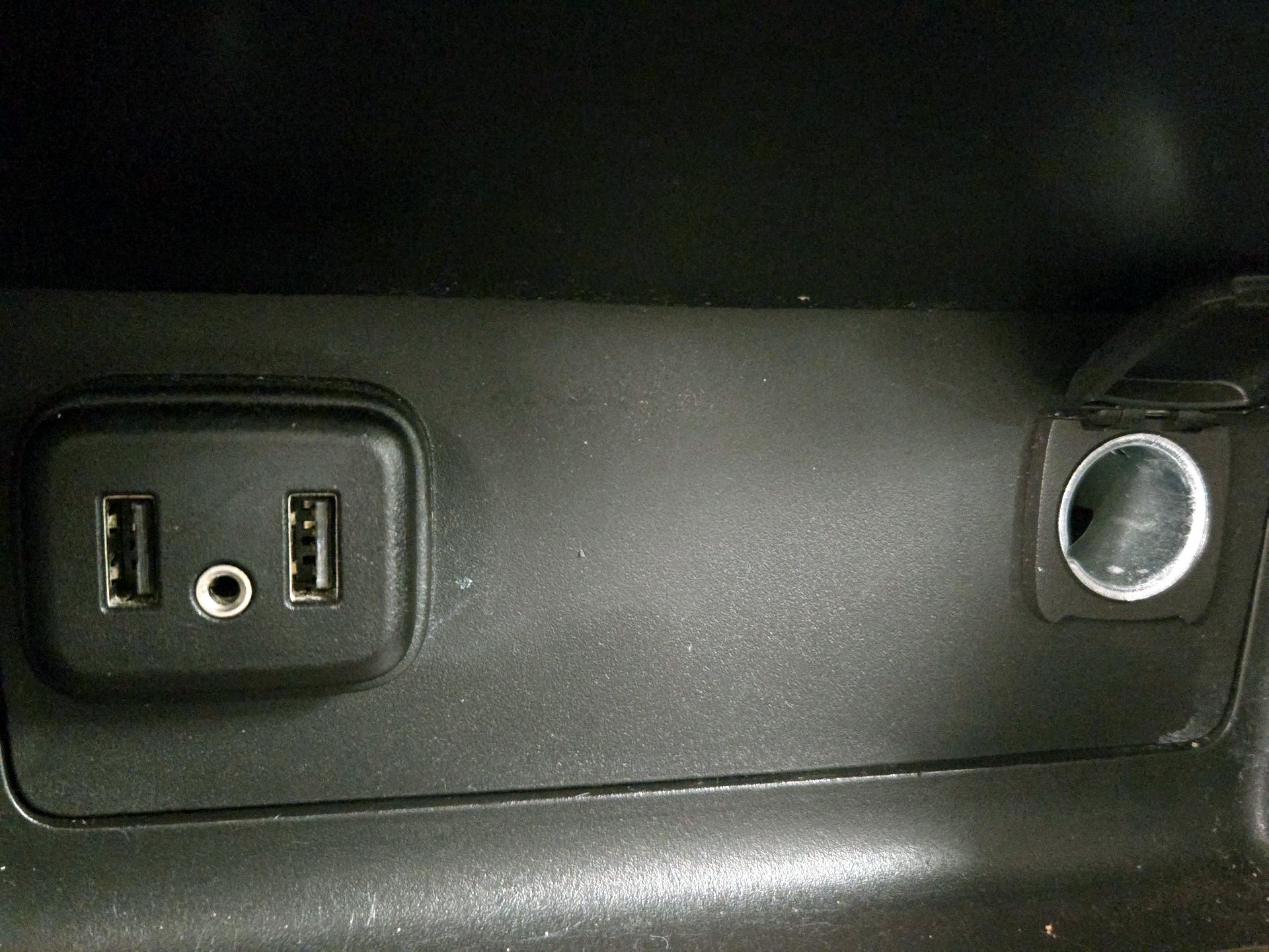 Thumbnail: 2022 Chevrolet Colorado - 18