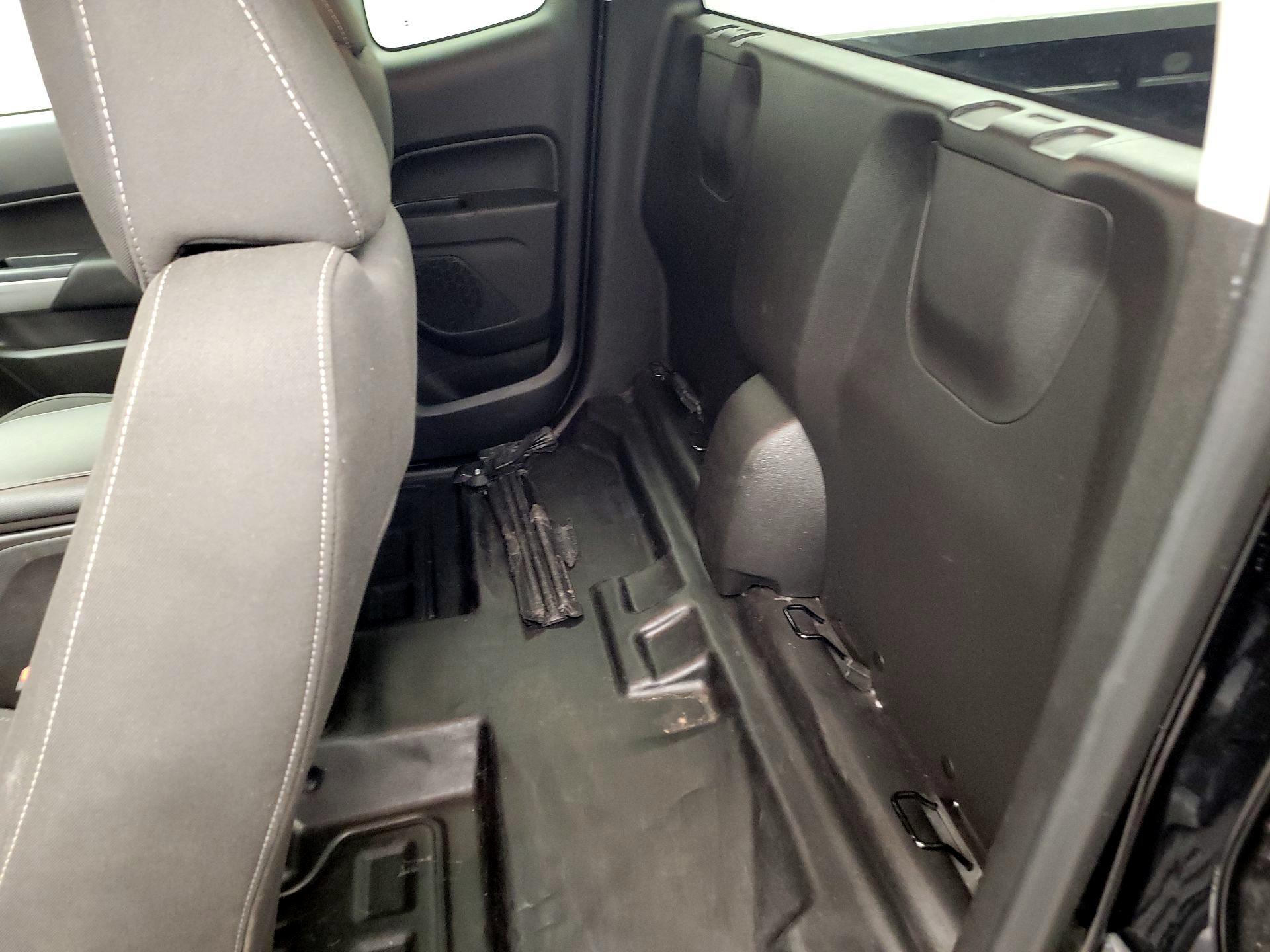 Thumbnail: 2022 Chevrolet Colorado - 18