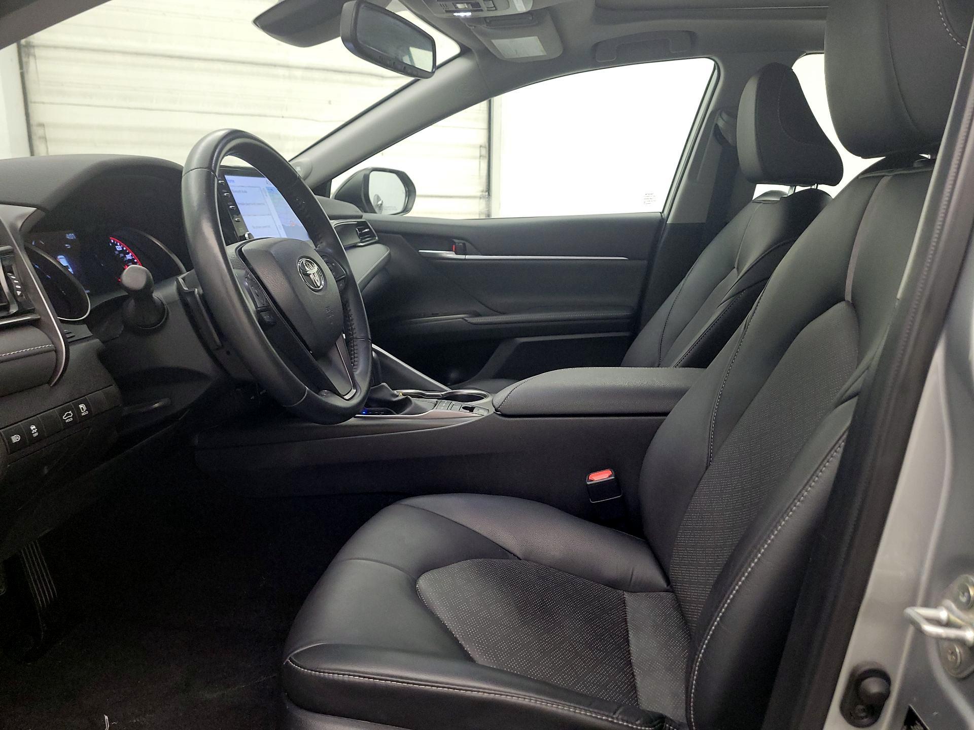 Thumbnail: 2023 Toyota Camry - 11