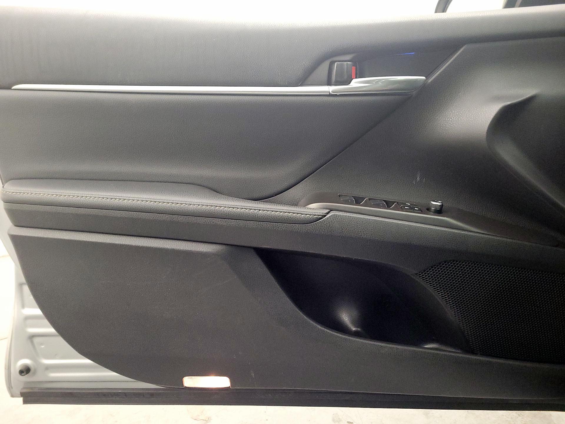 Thumbnail: 2023 Toyota Camry - 12