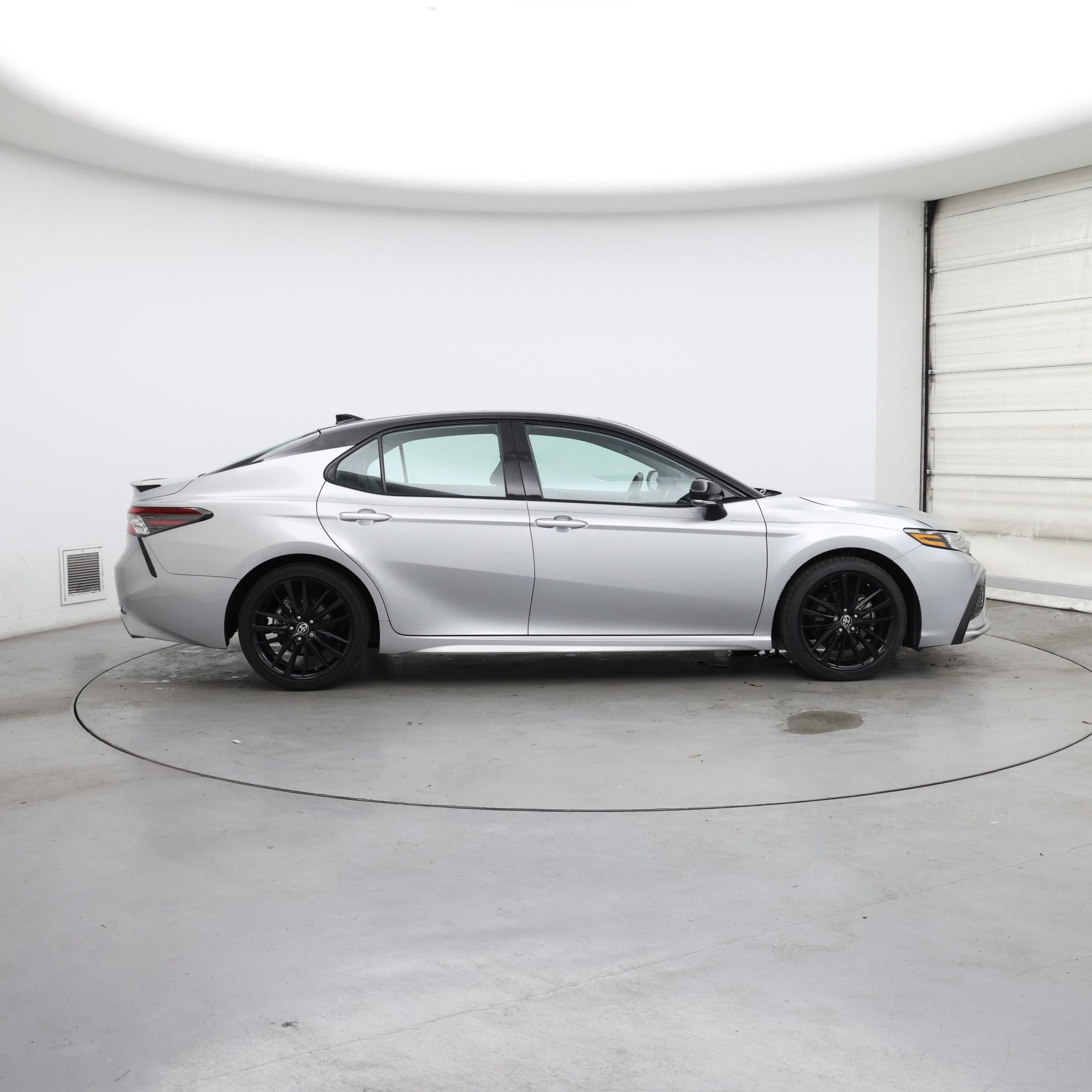 Thumbnail: 2023 Toyota Camry - 7