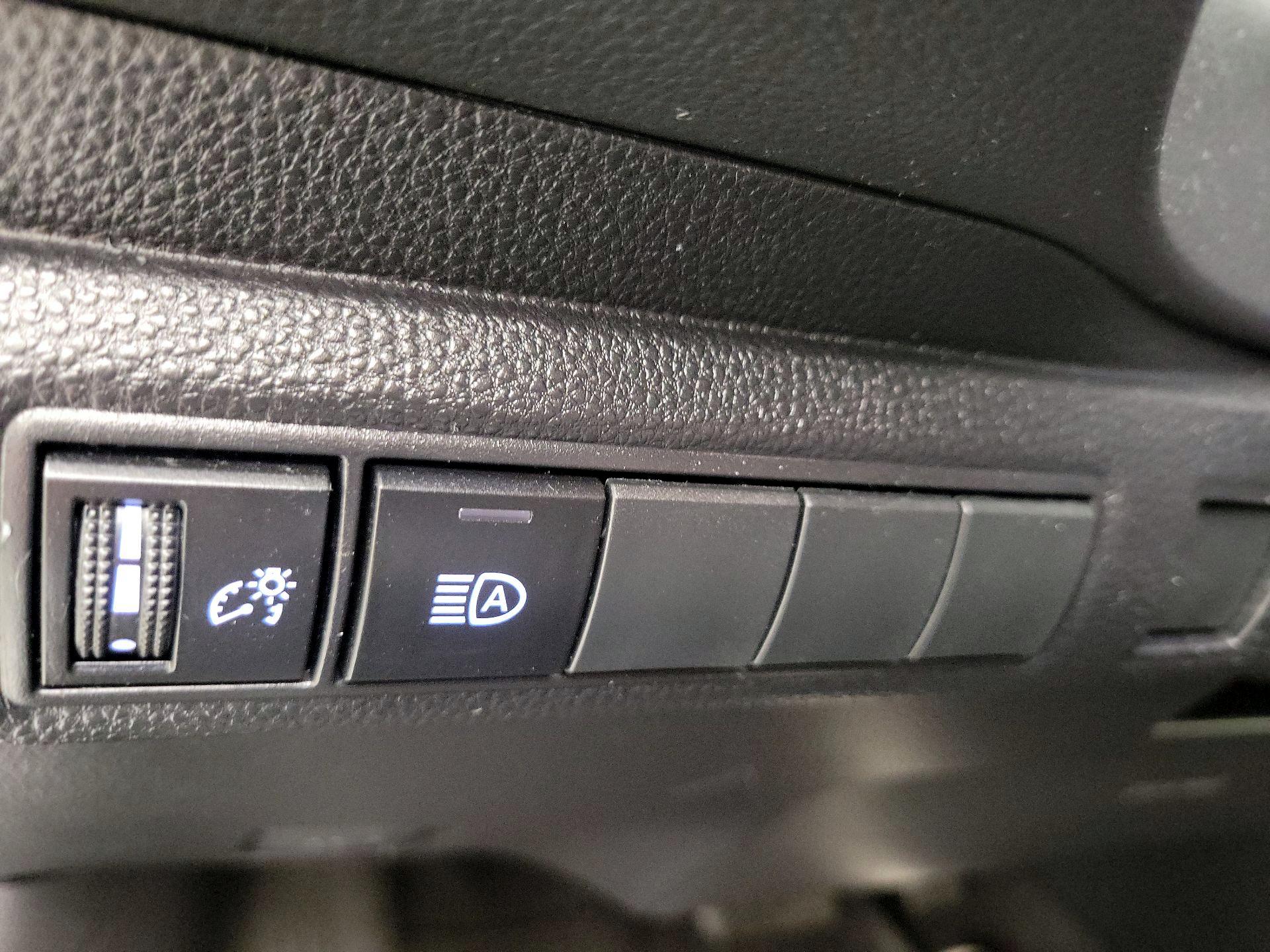 Thumbnail: 2022 Toyota Corolla - 13