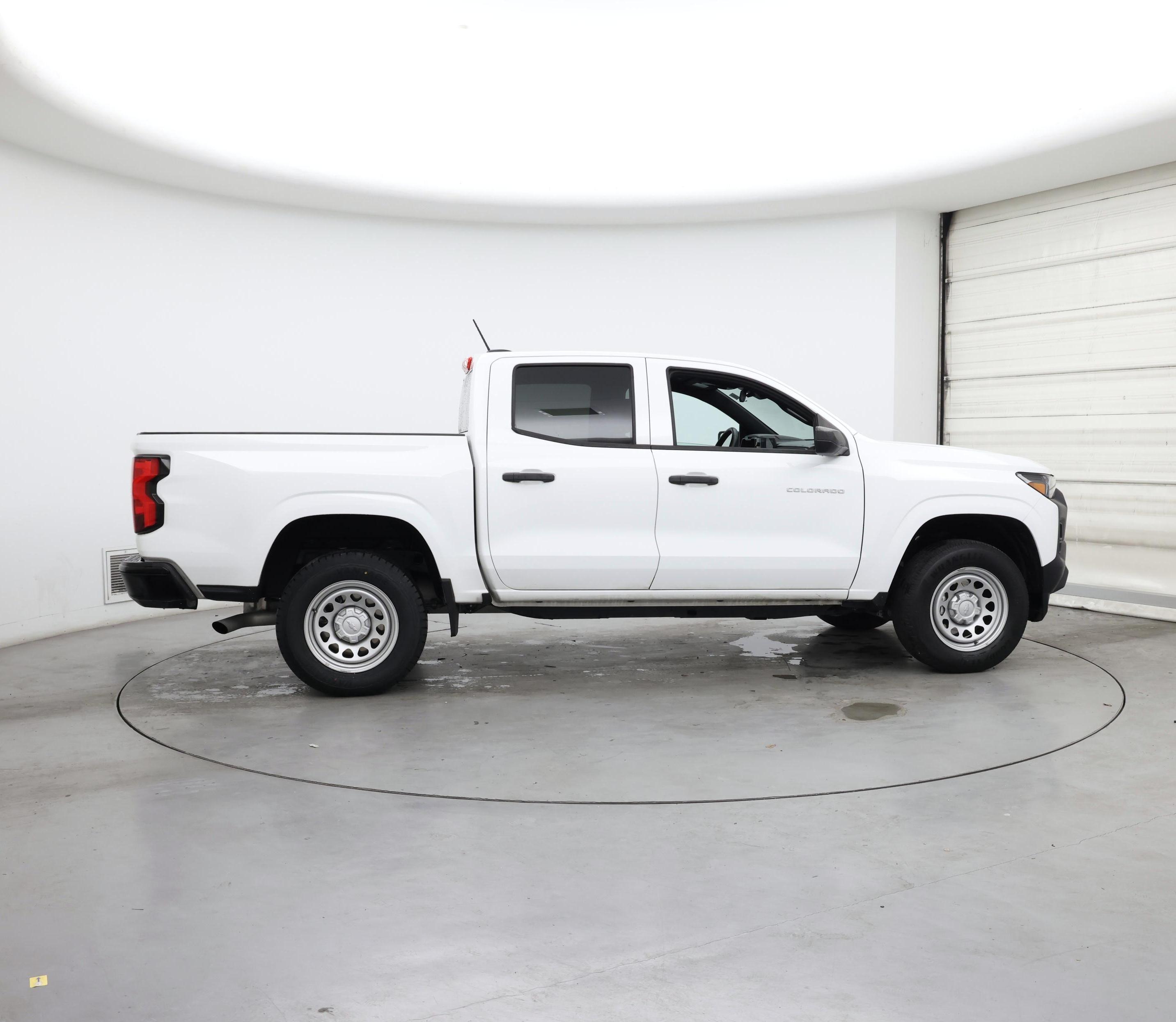 Thumbnail: 2023 Chevrolet Colorado - 7