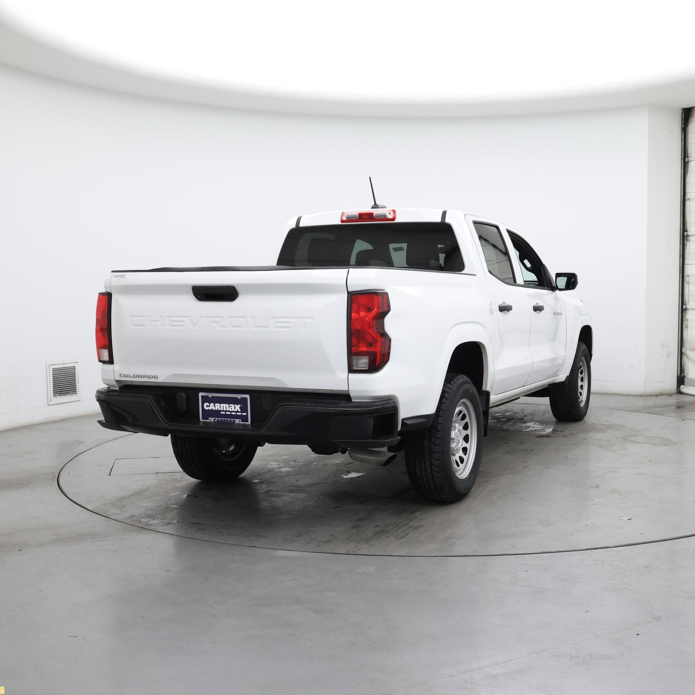 Thumbnail: 2023 Chevrolet Colorado - 8