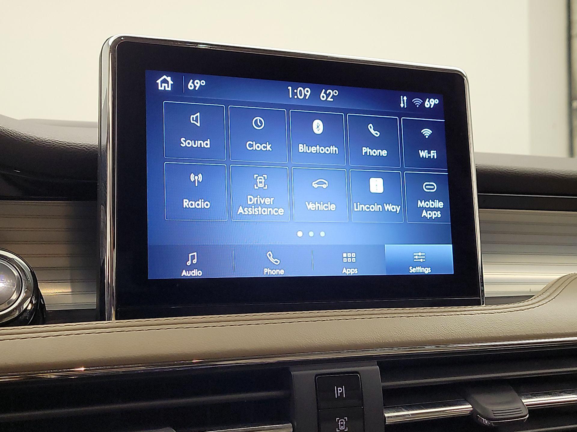 Thumbnail: 2021 Lincoln Corsair - 15