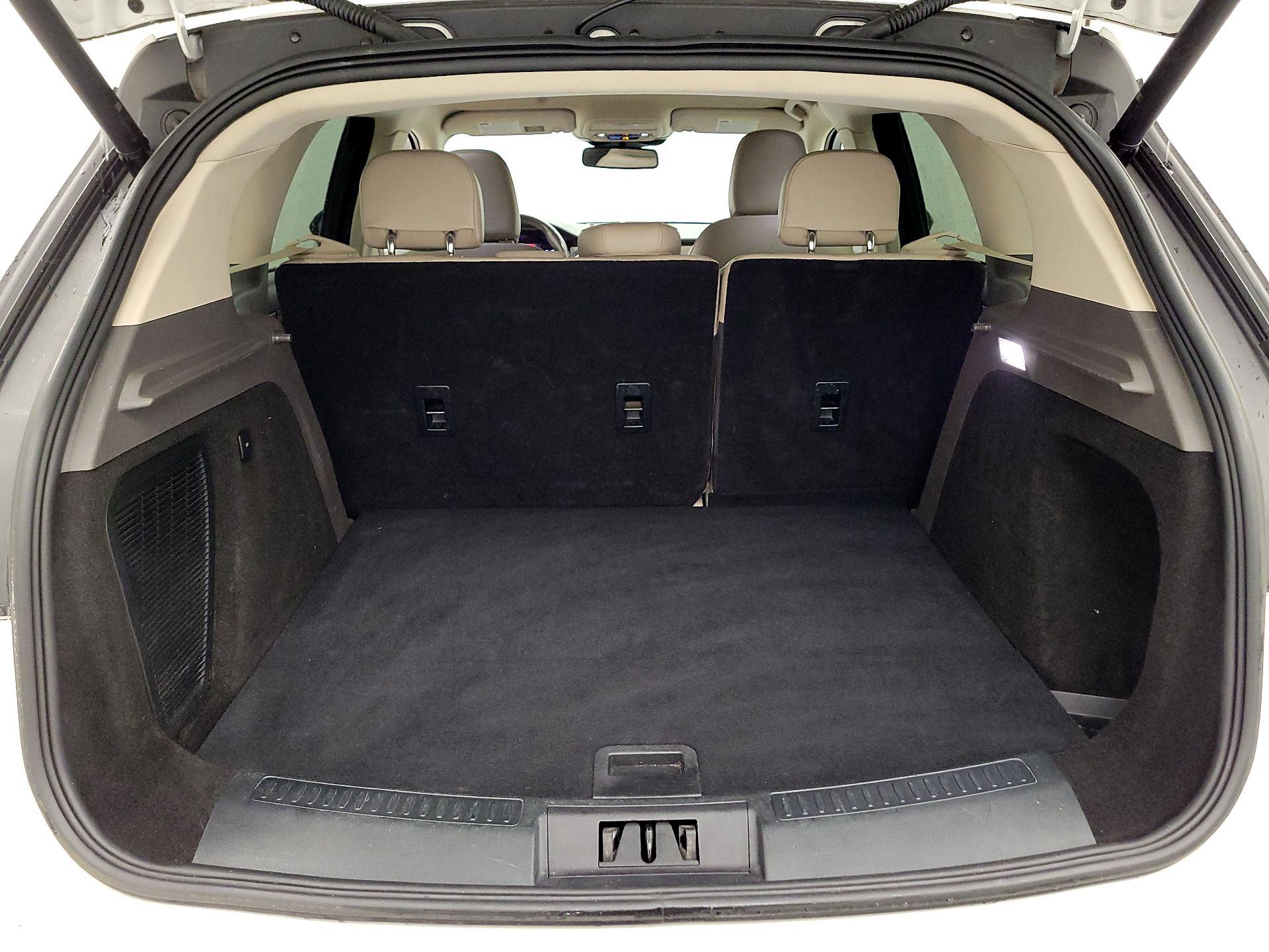 Thumbnail: 2021 Lincoln Corsair - 20