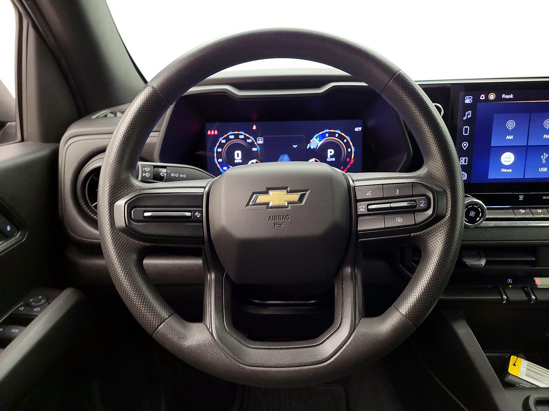 Thumbnail: 2024 Chevrolet Colorado - 10