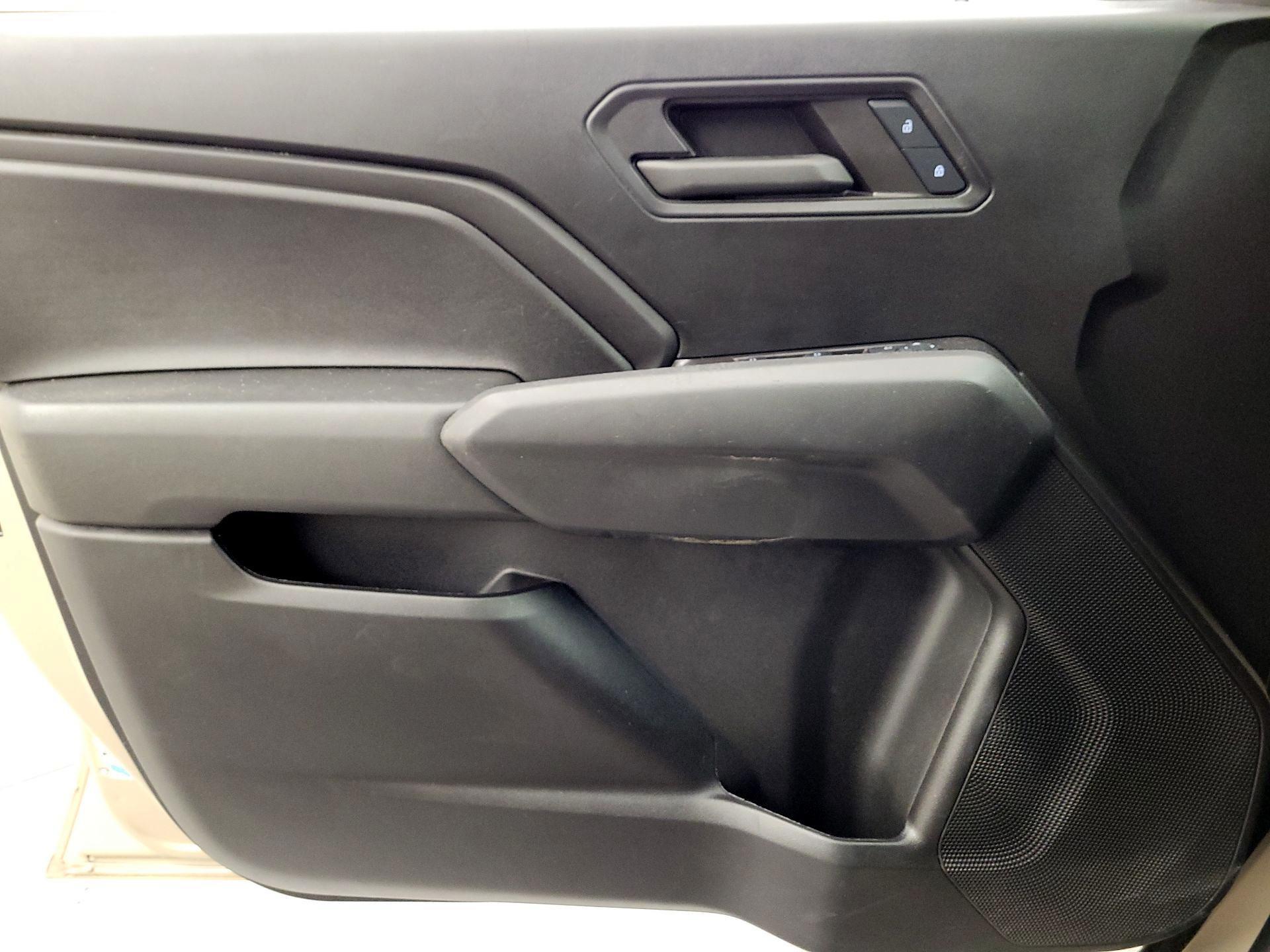 Thumbnail: 2024 Chevrolet Colorado - 12