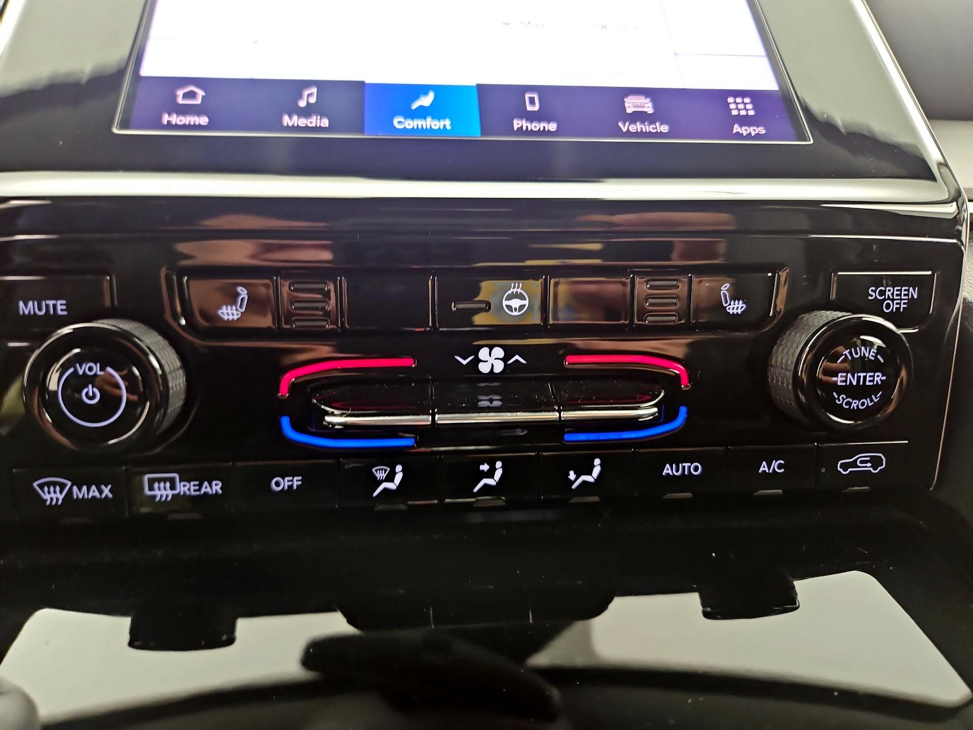 Thumbnail: 2022 Jeep Grand Cherokee - 16