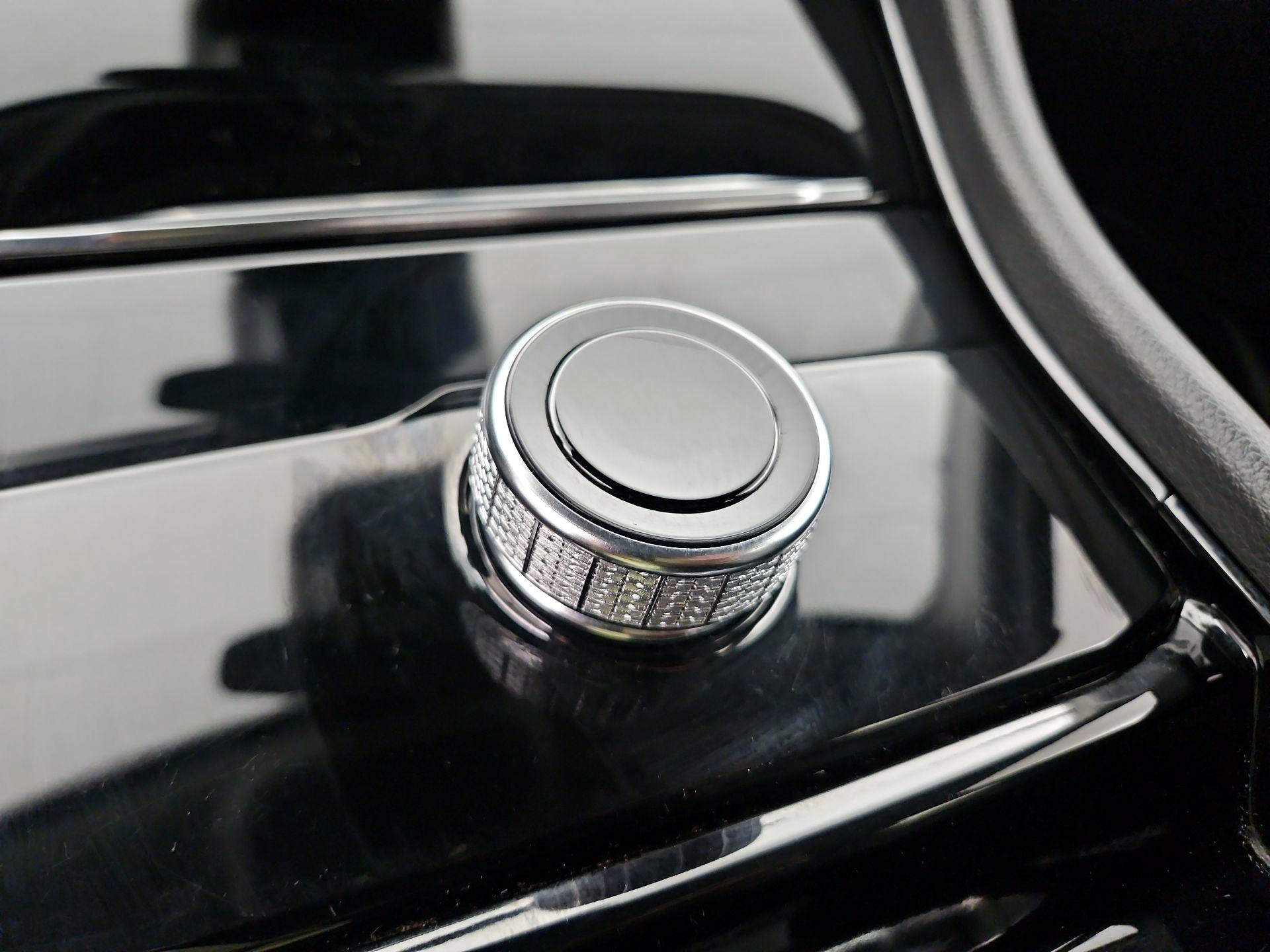 Thumbnail: 2022 Jeep Grand Cherokee - 17