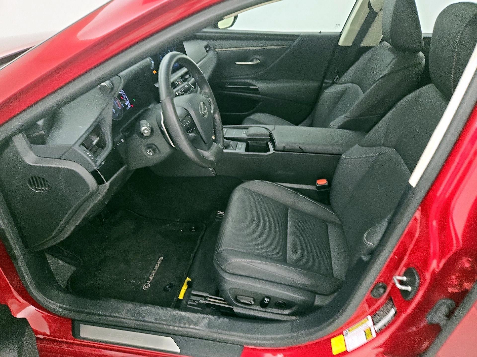 Thumbnail: 2022 Lexus ES - 11