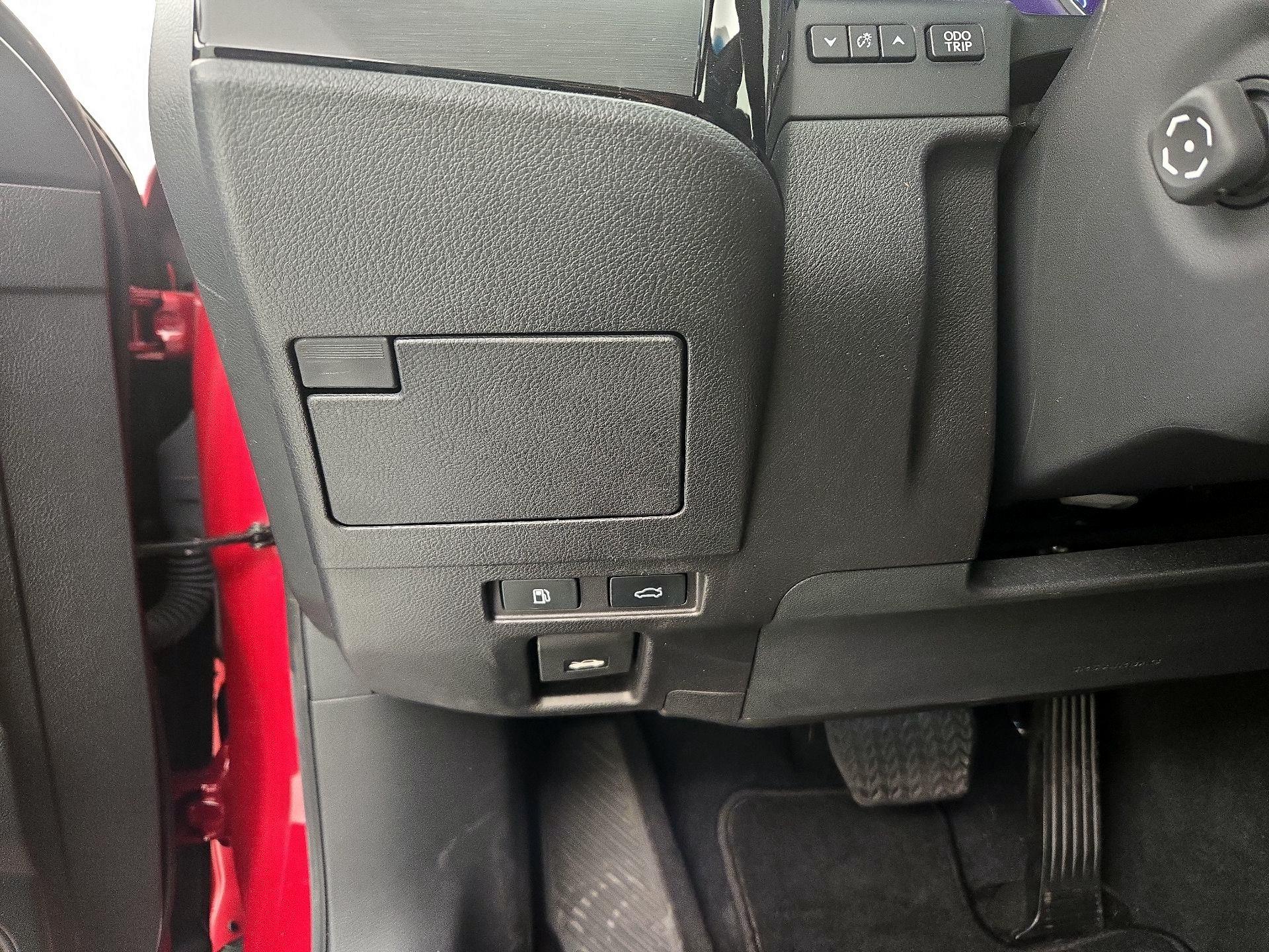 Thumbnail: 2022 Lexus ES - 13