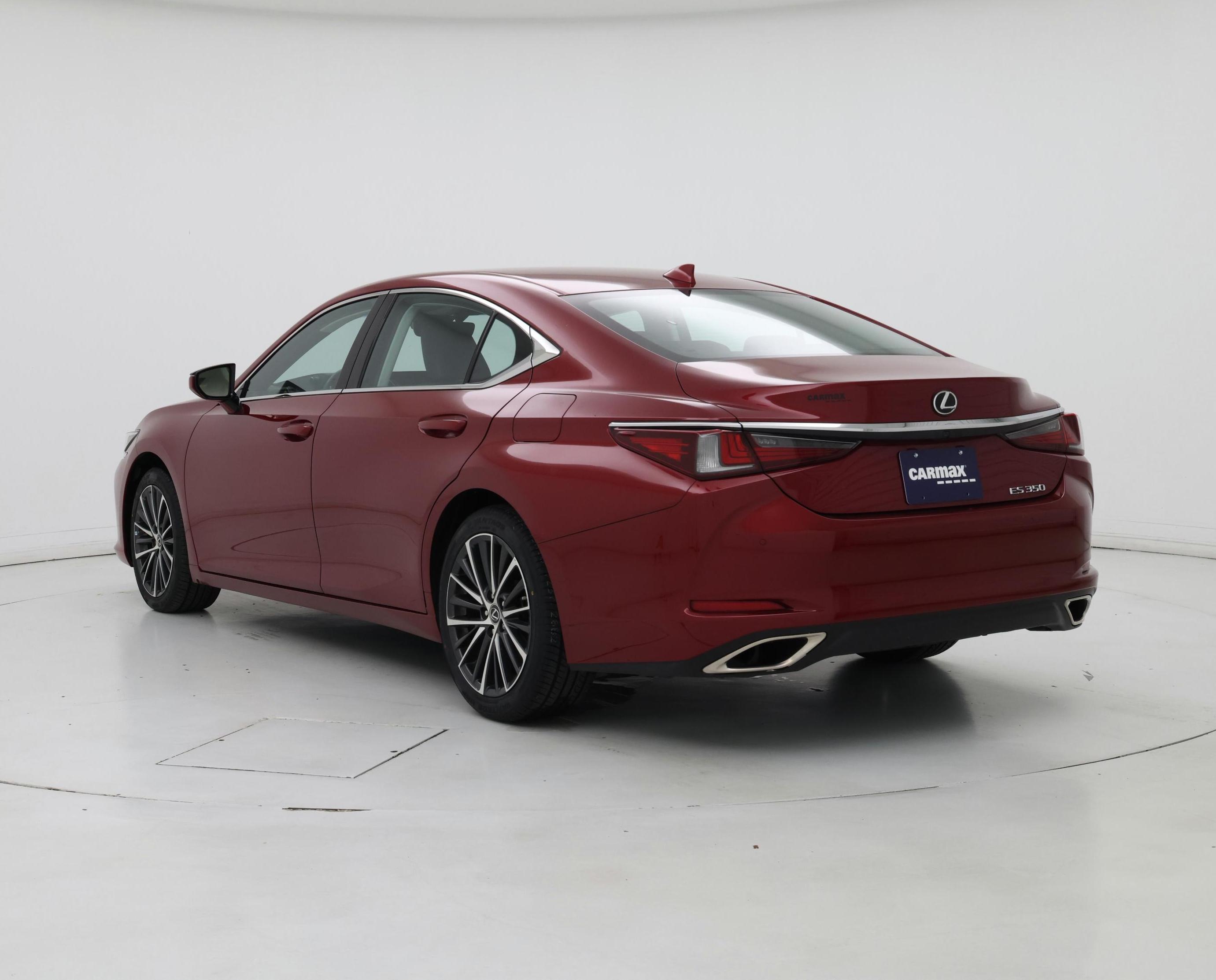 Thumbnail: 2022 Lexus ES - 2