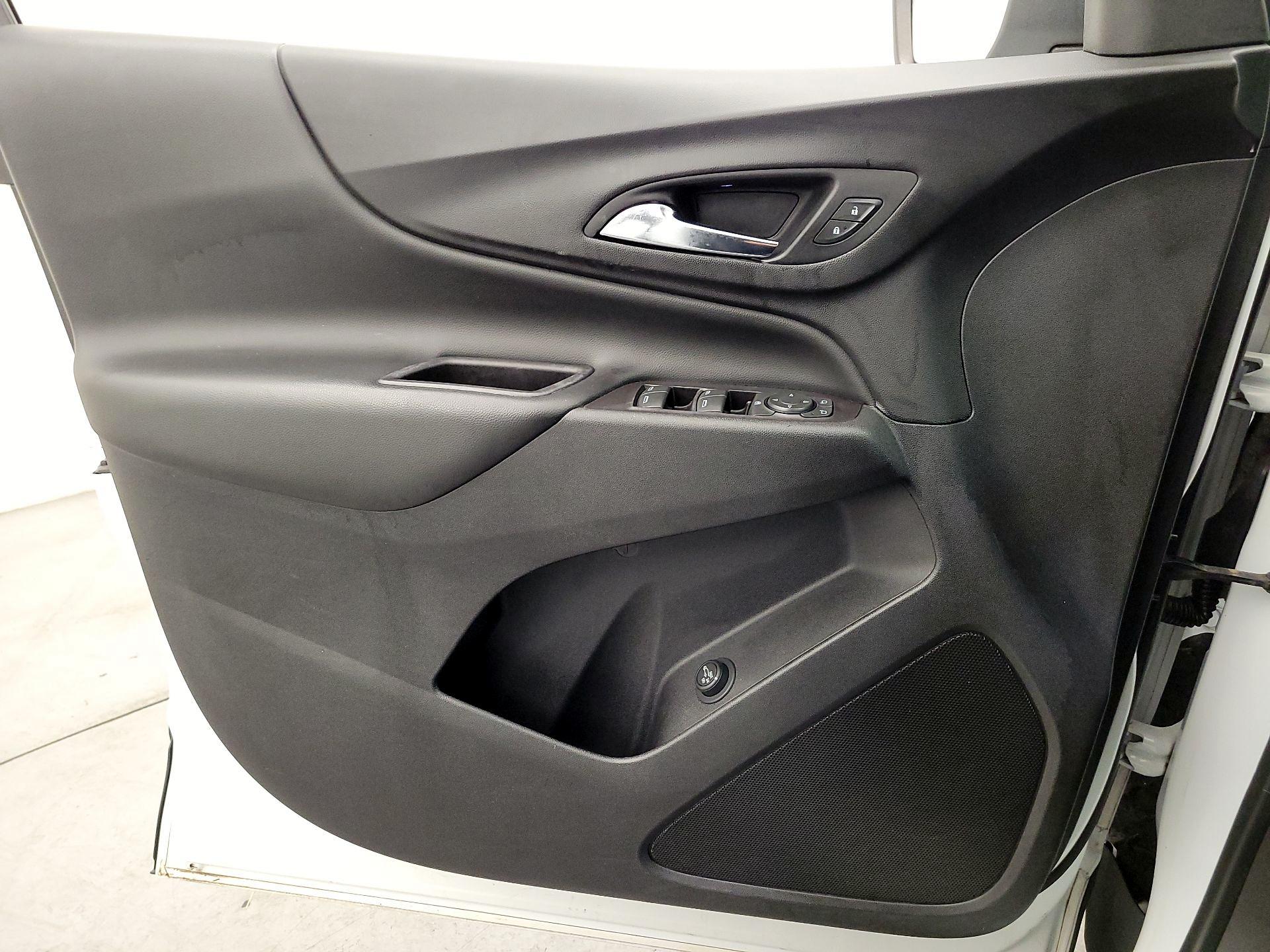 Thumbnail: 2020 Chevrolet Equinox - 12