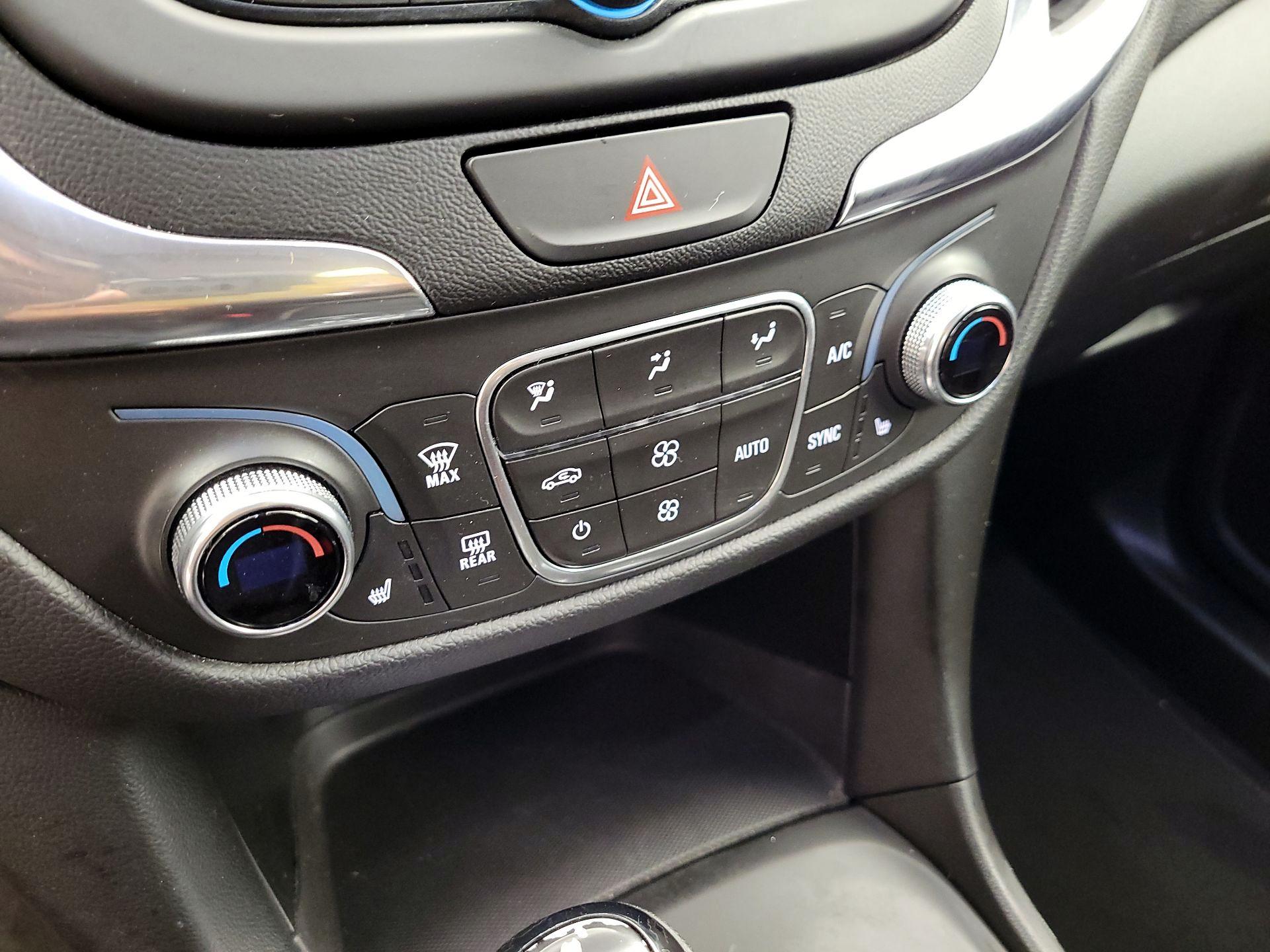 Thumbnail: 2020 Chevrolet Equinox - 14