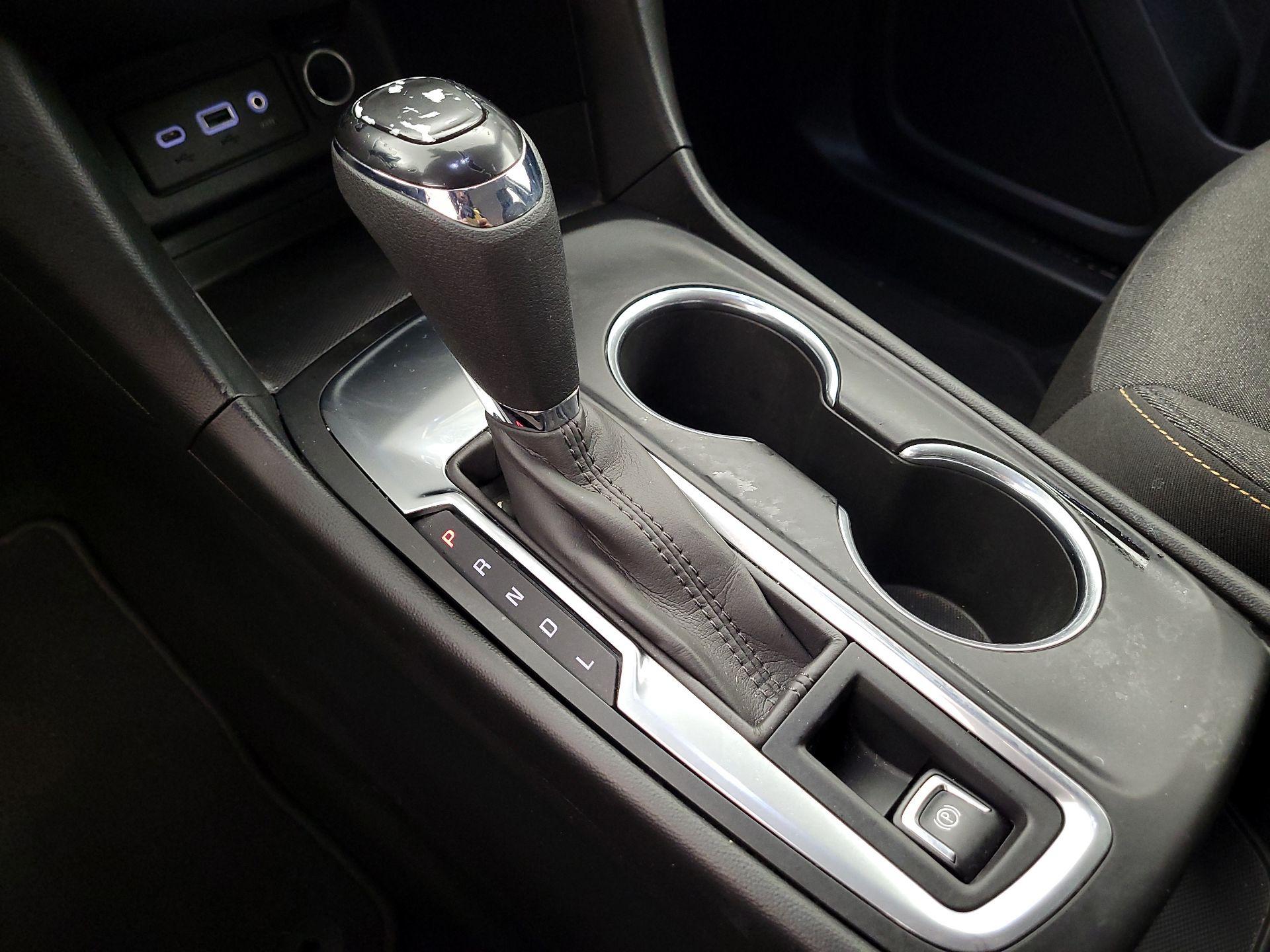 Thumbnail: 2020 Chevrolet Equinox - 15