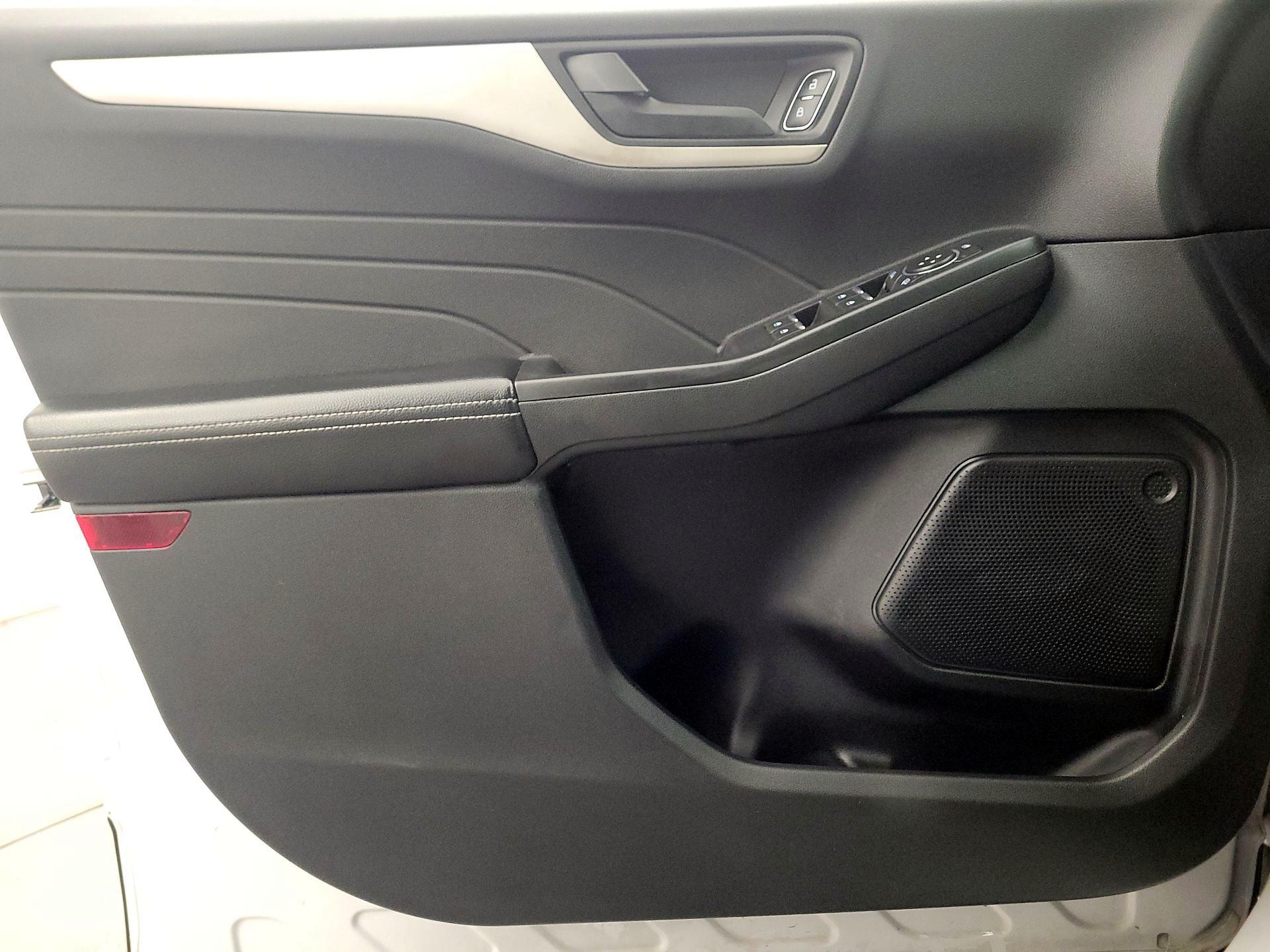 Thumbnail: 2022 Ford Escape - 12