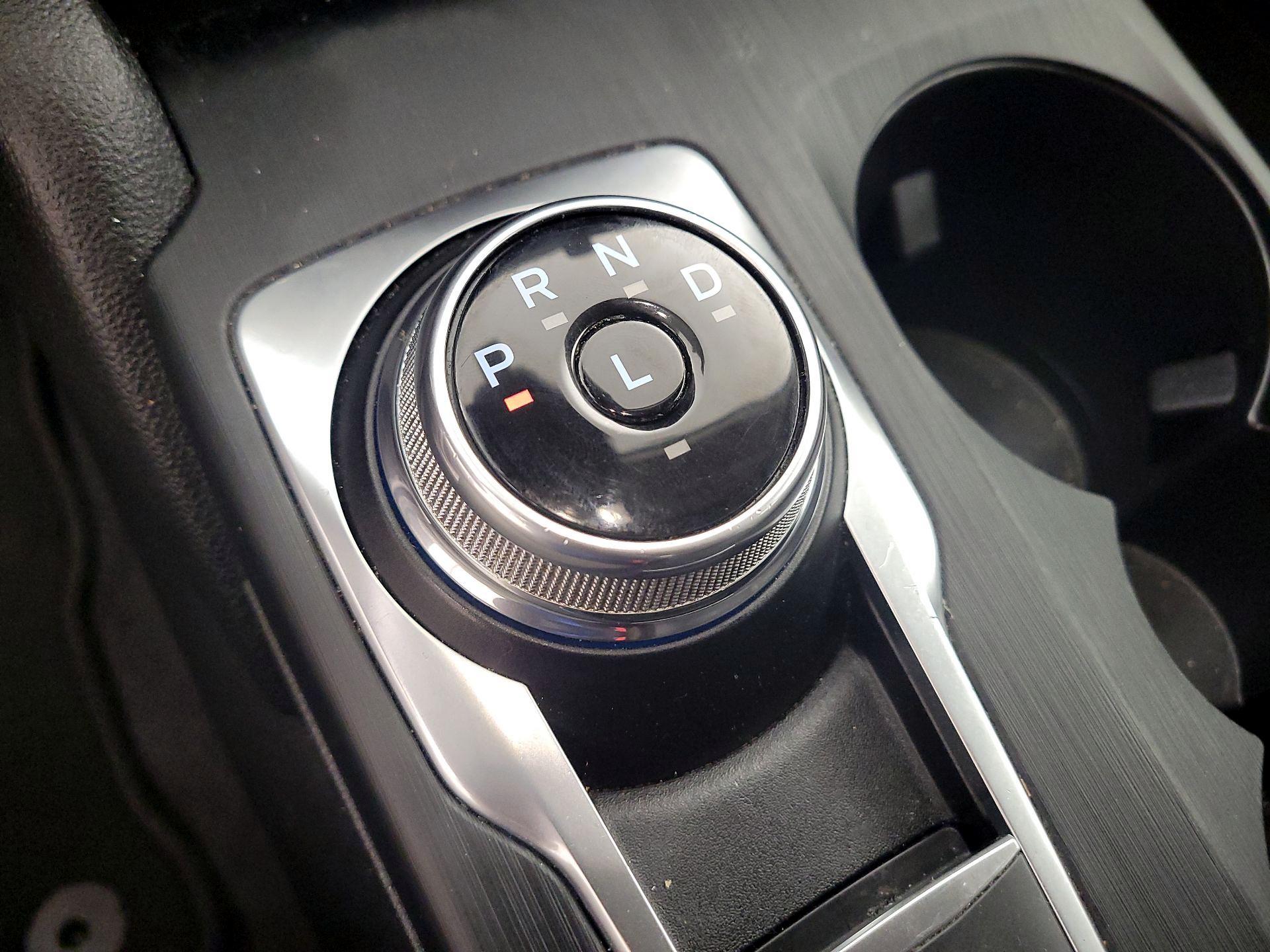 Thumbnail: 2022 Ford Escape - 17