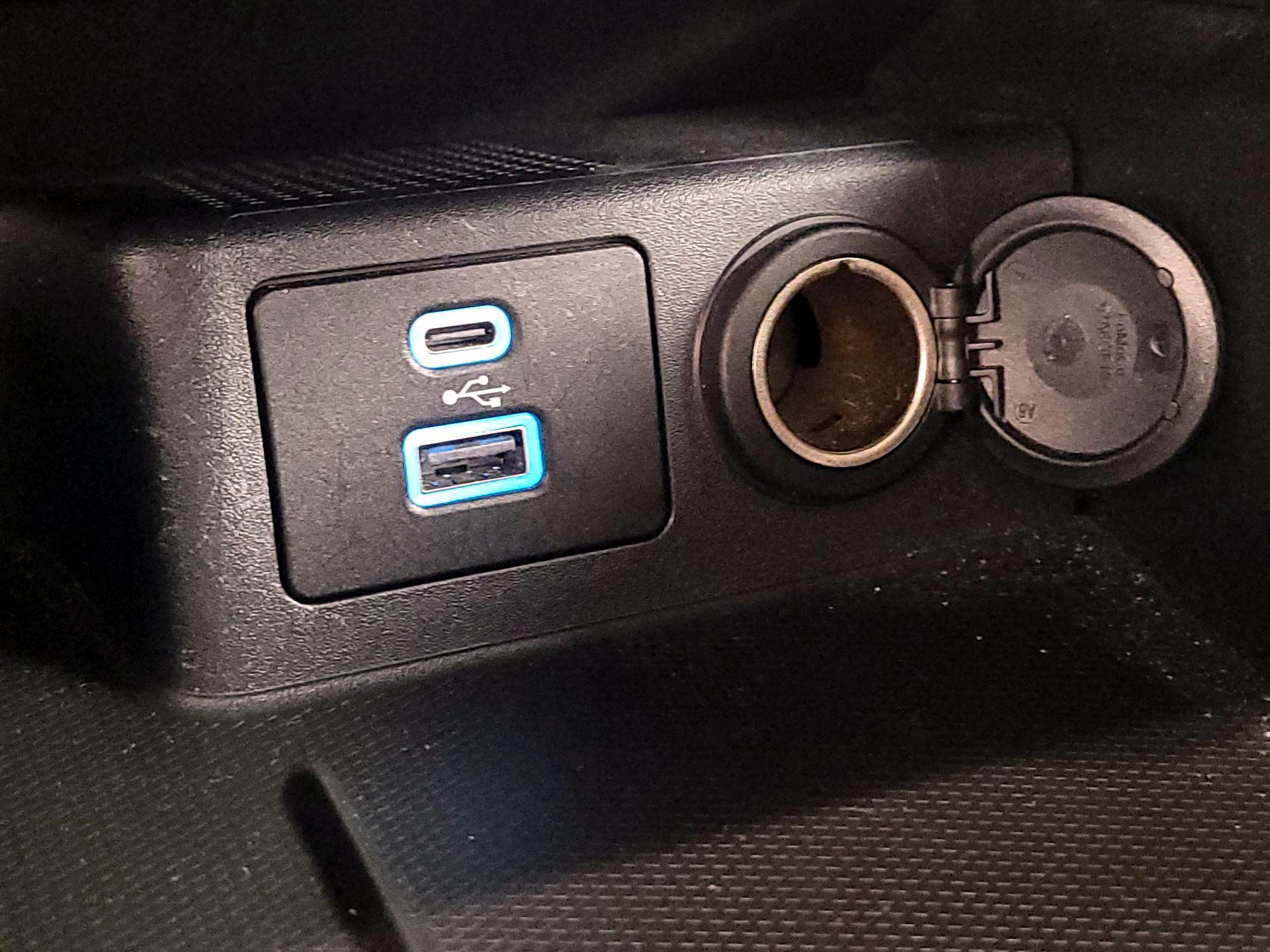 Thumbnail: 2022 Ford Escape - 18