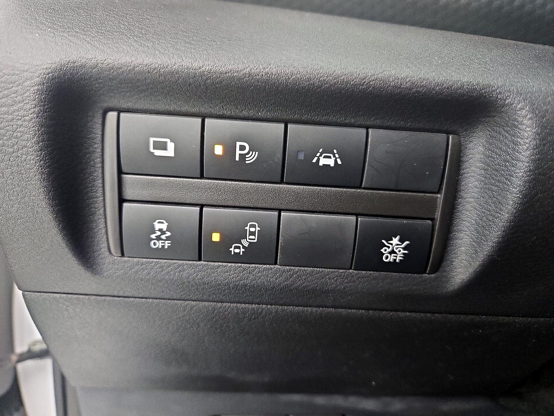 Thumbnail: 2022 Nissan Kicks - 13