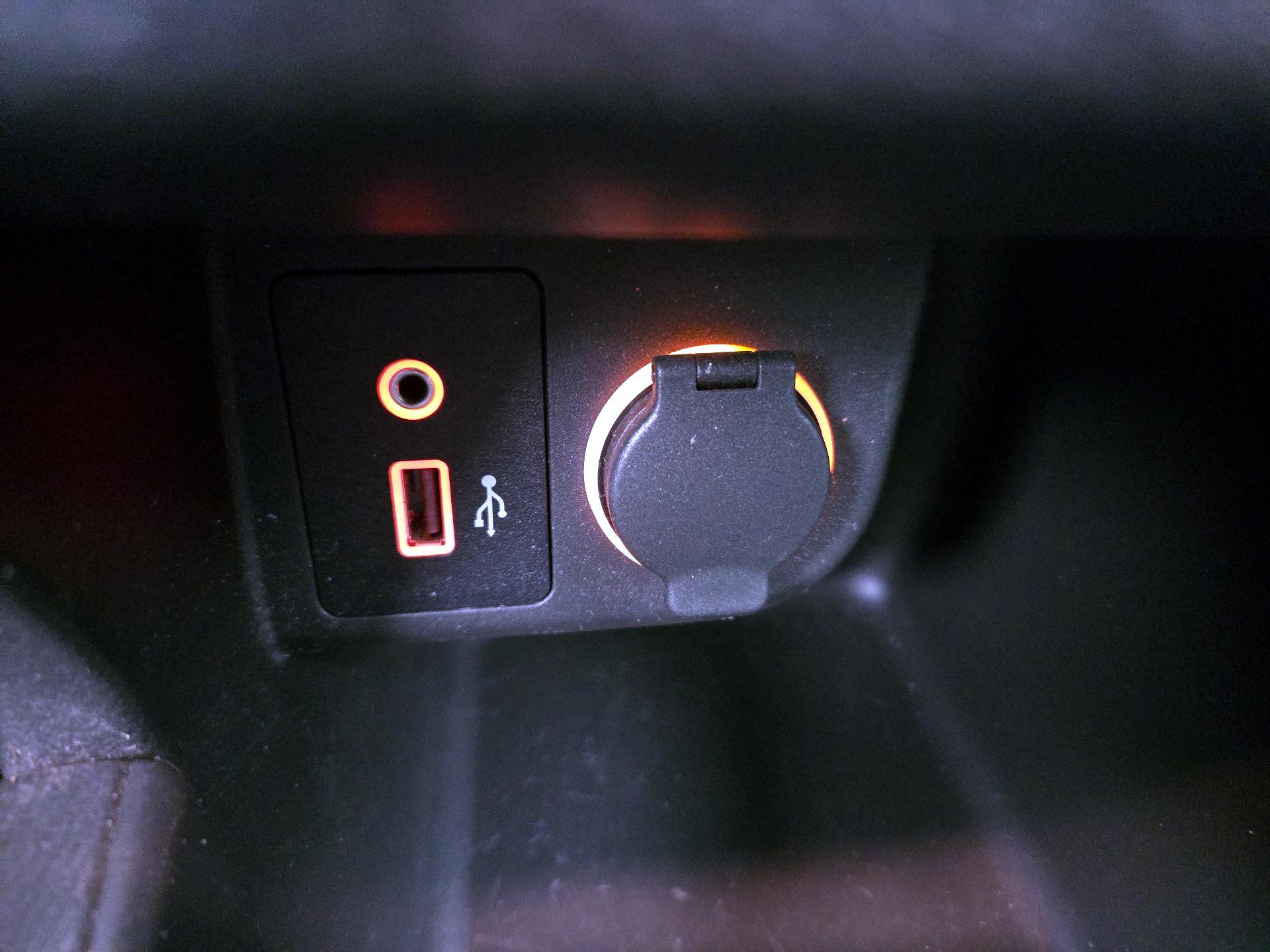 Thumbnail: 2022 Nissan Kicks - 18