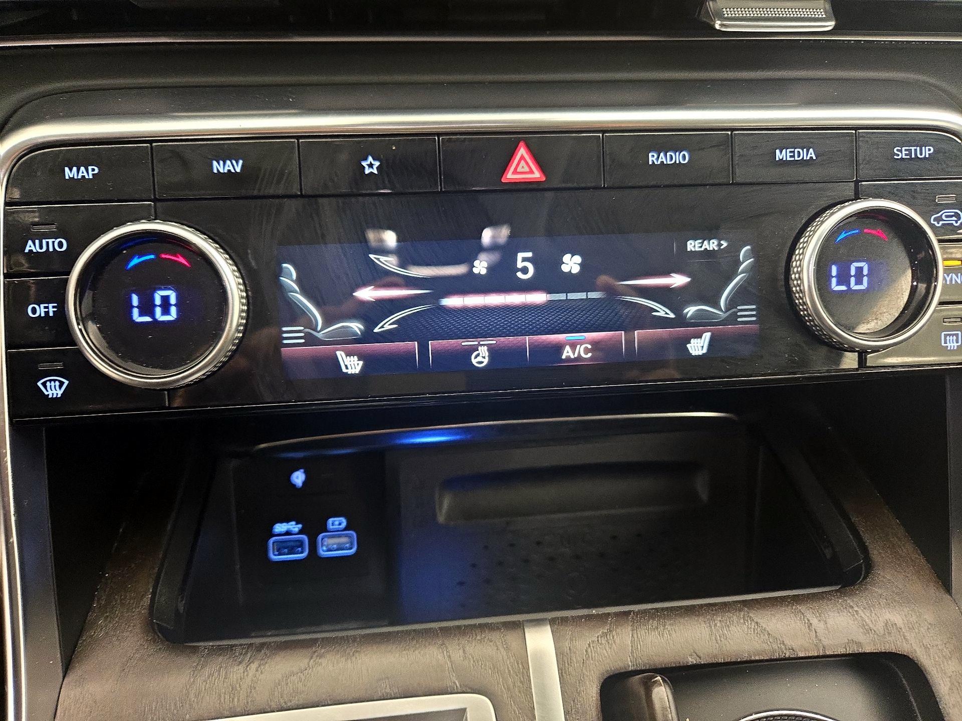 Thumbnail: 2024 Genesis GV80 - 17