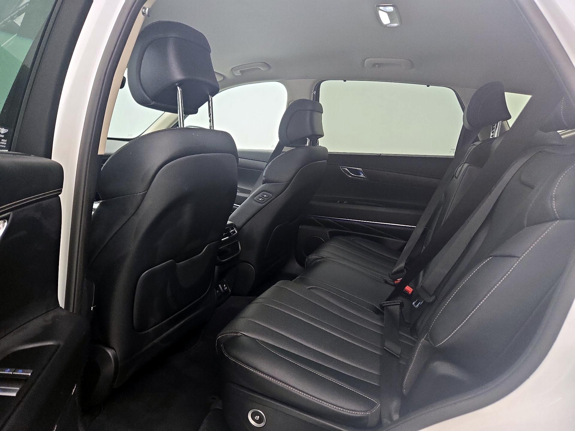 Thumbnail: 2024 Genesis GV80 - 20