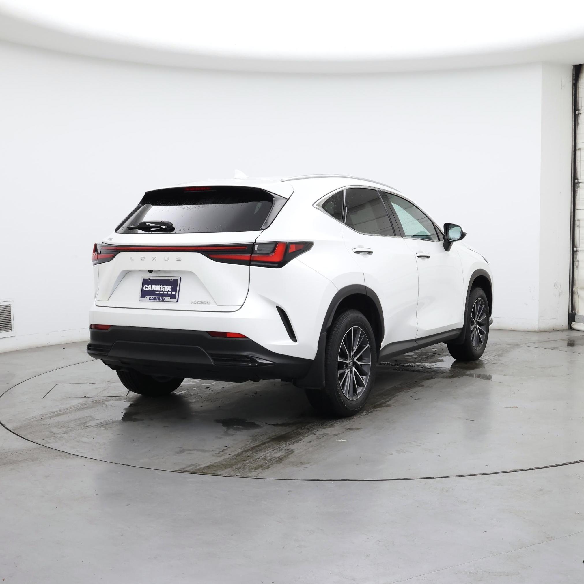 Thumbnail: 2022 Lexus NX - 8