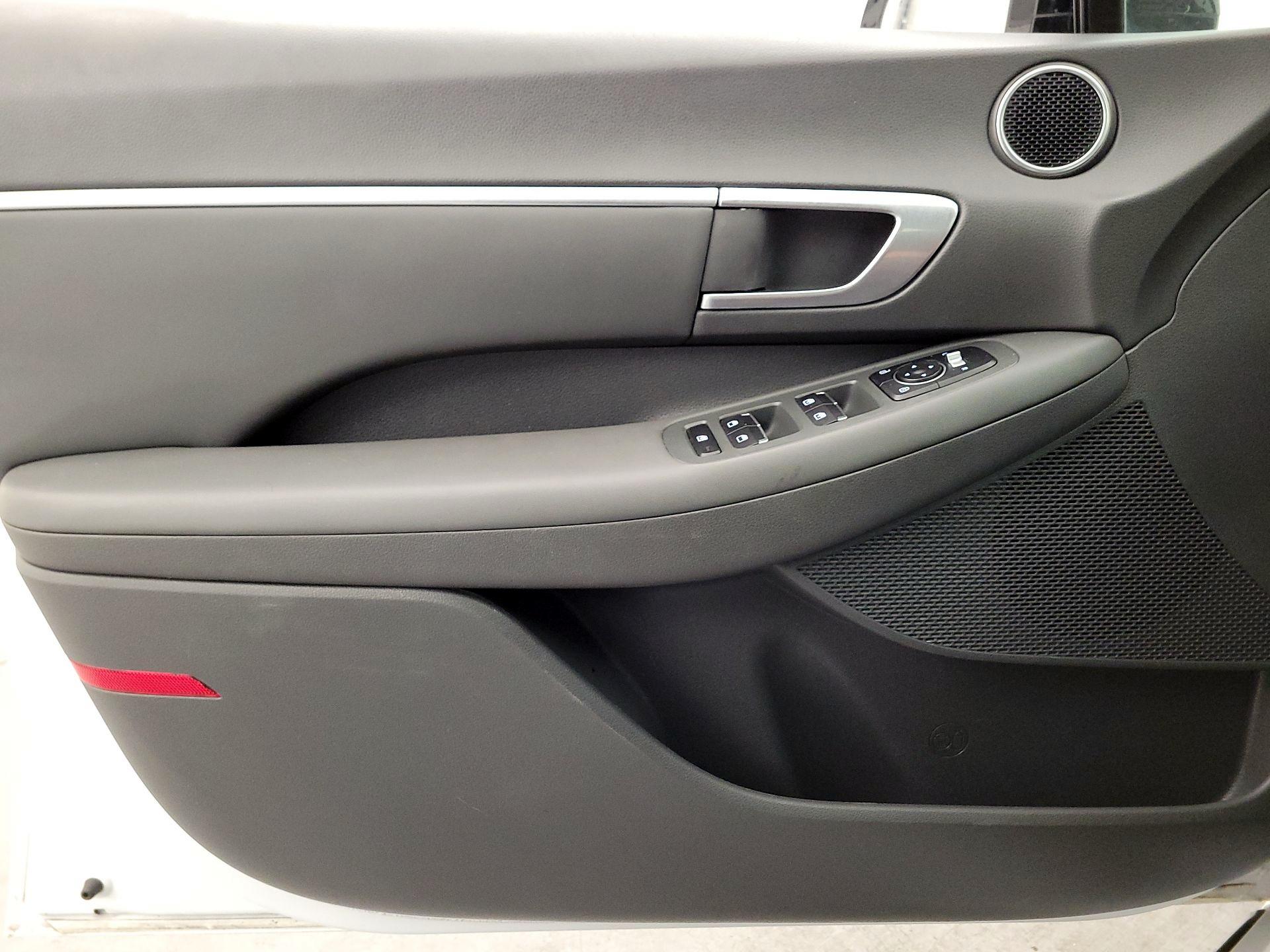 Thumbnail: 2021 Hyundai Sonata - 12