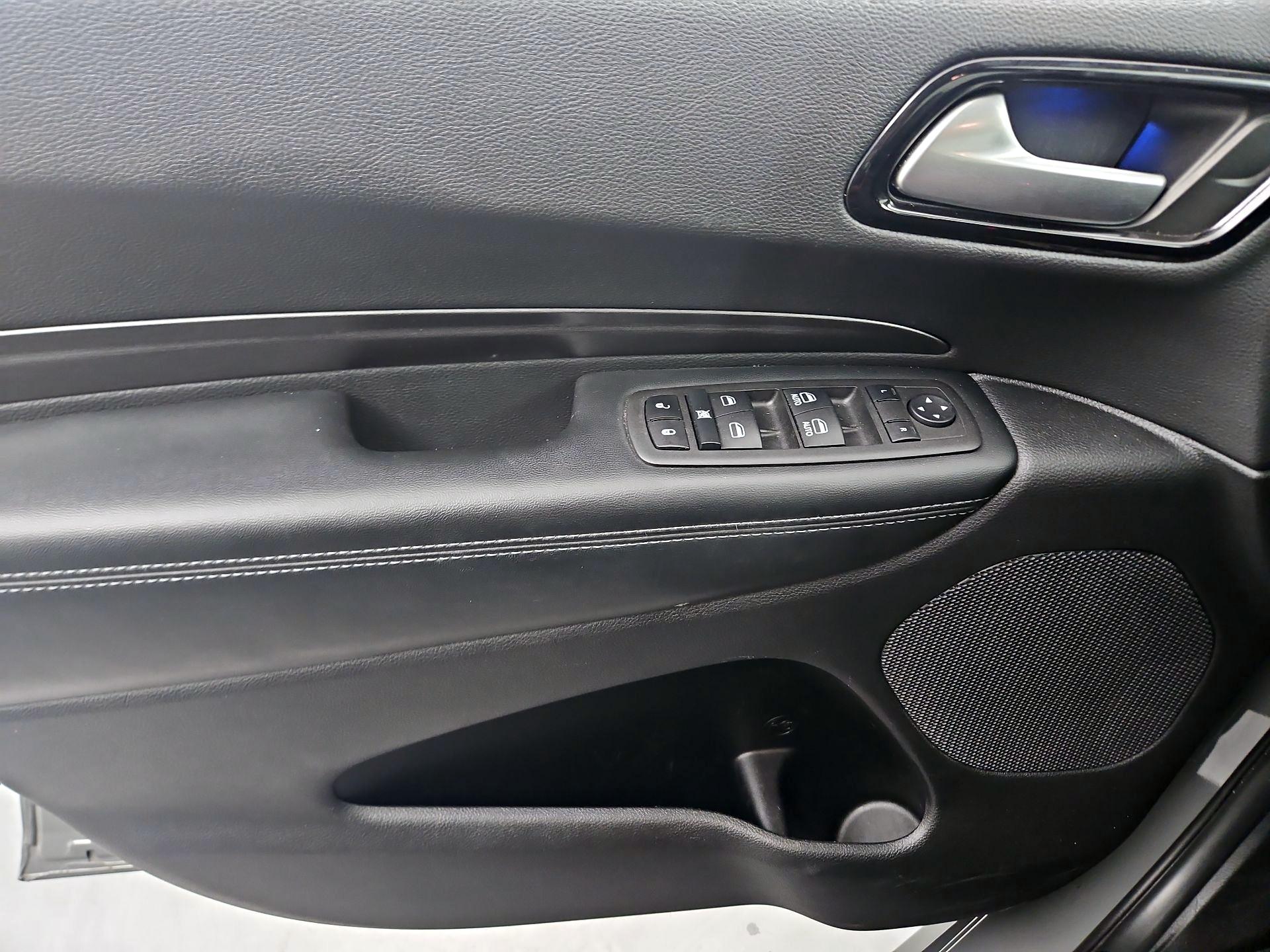 Thumbnail: 2022 Dodge Durango - 12