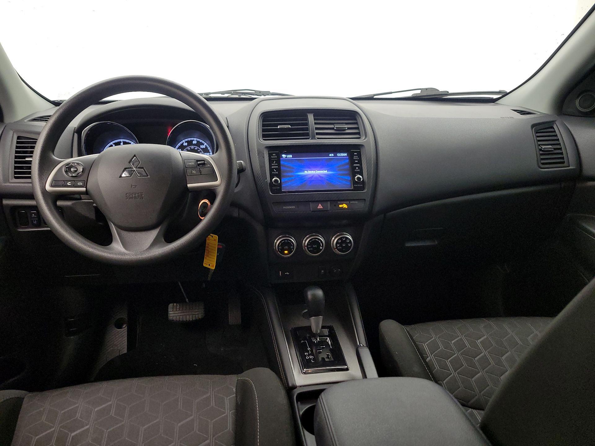 Thumbnail: 2021 Mitsubishi Outlander Sport - 9