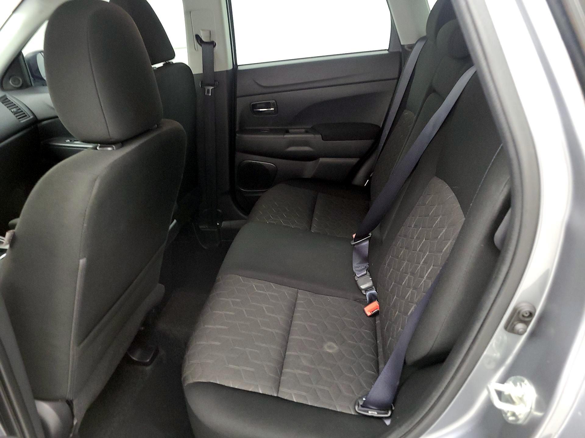 Thumbnail: 2021 Mitsubishi Outlander Sport - 19