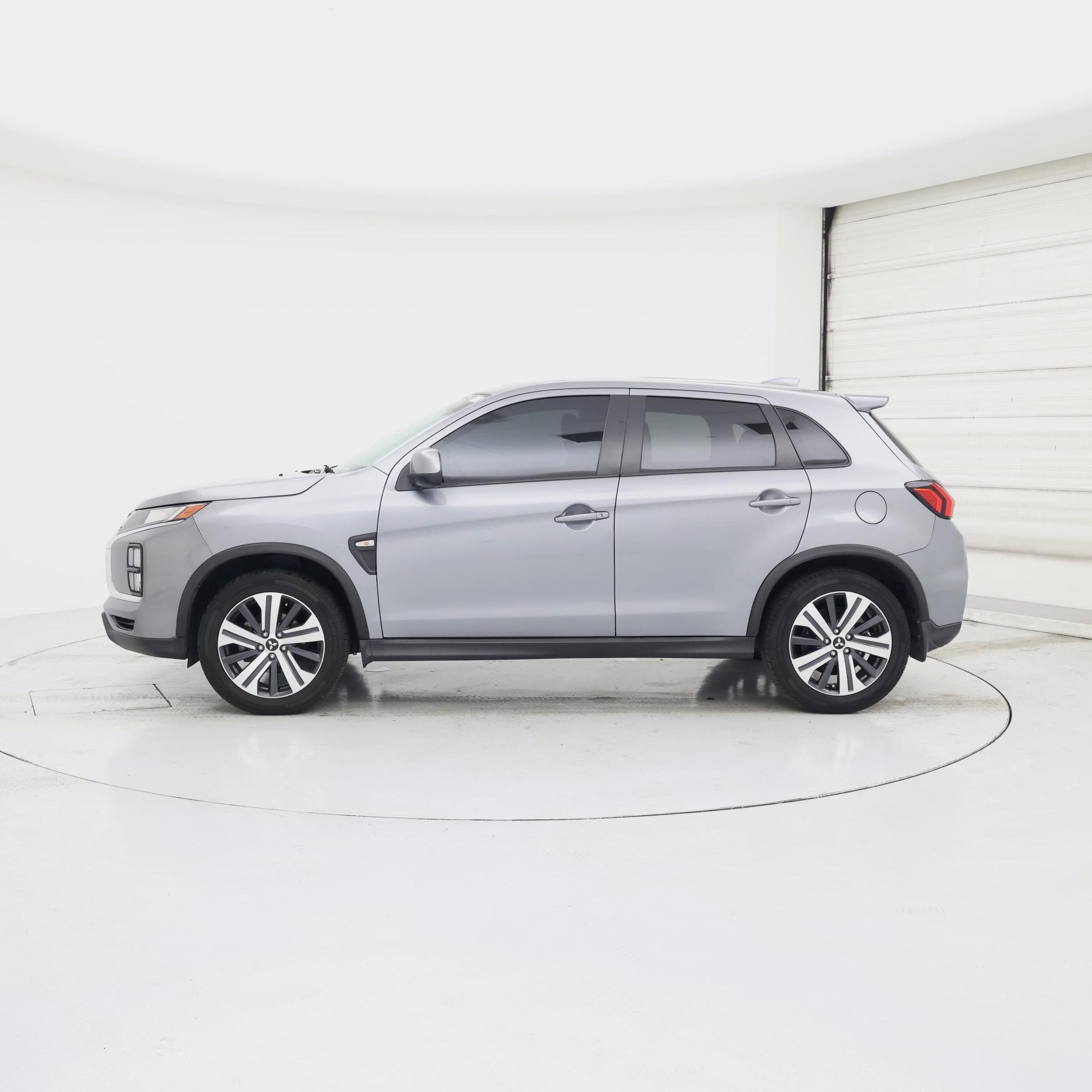 Thumbnail: 2021 Mitsubishi Outlander Sport - 3