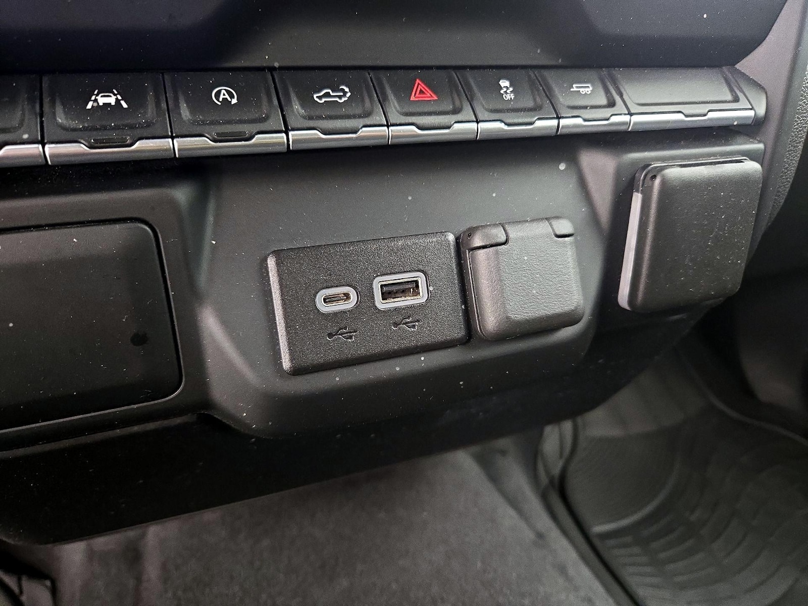 2023 Chevrolet Silverado 1500 Custom - Photo 19