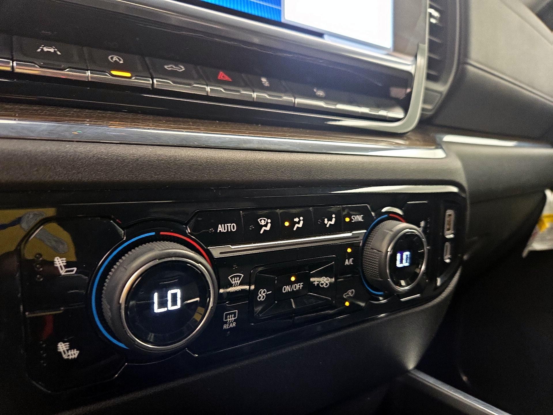 Thumbnail: 2024 Chevrolet Silverado 1500 - 16