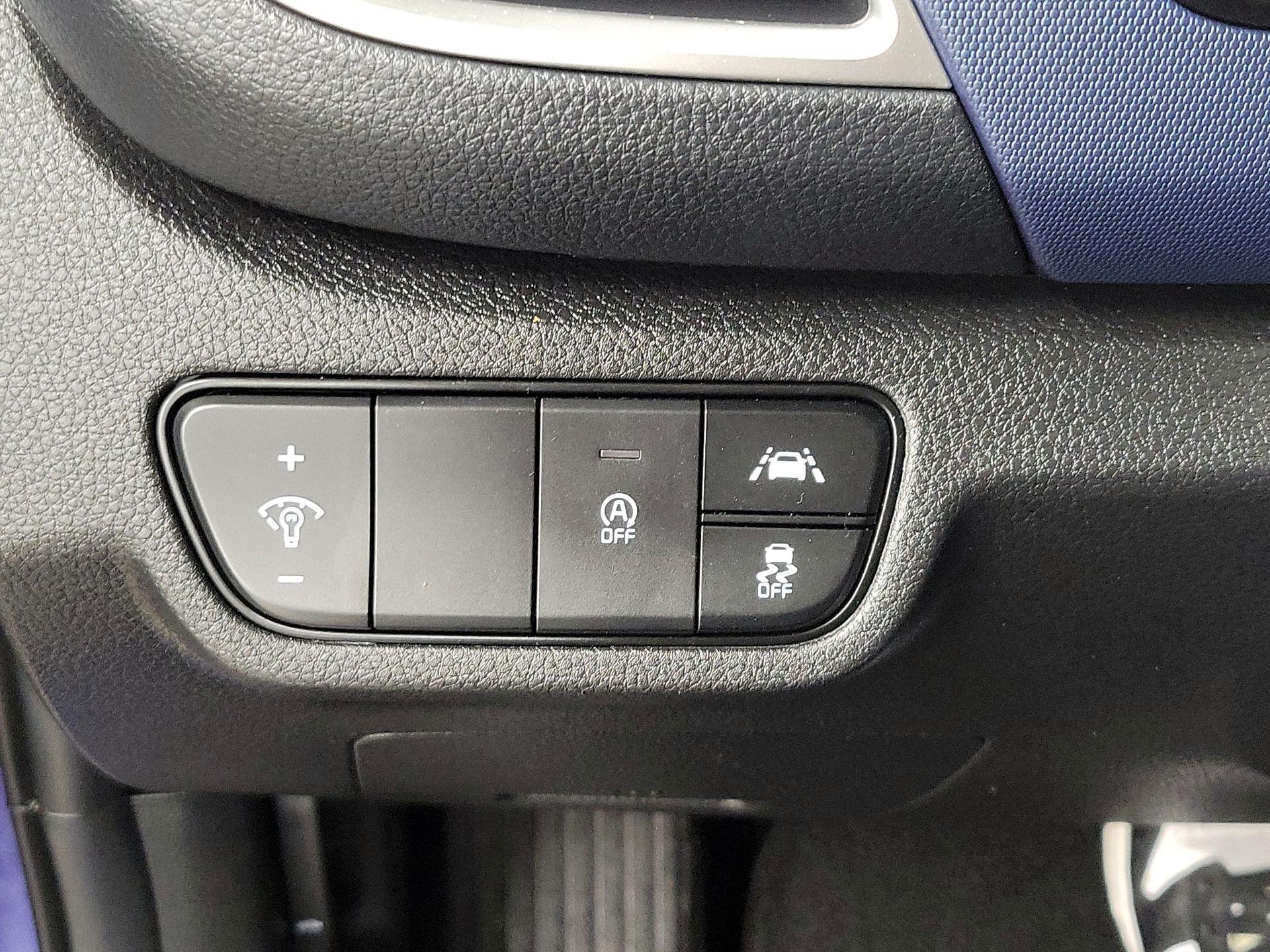 Thumbnail: 2023 Kia Seltos - 13