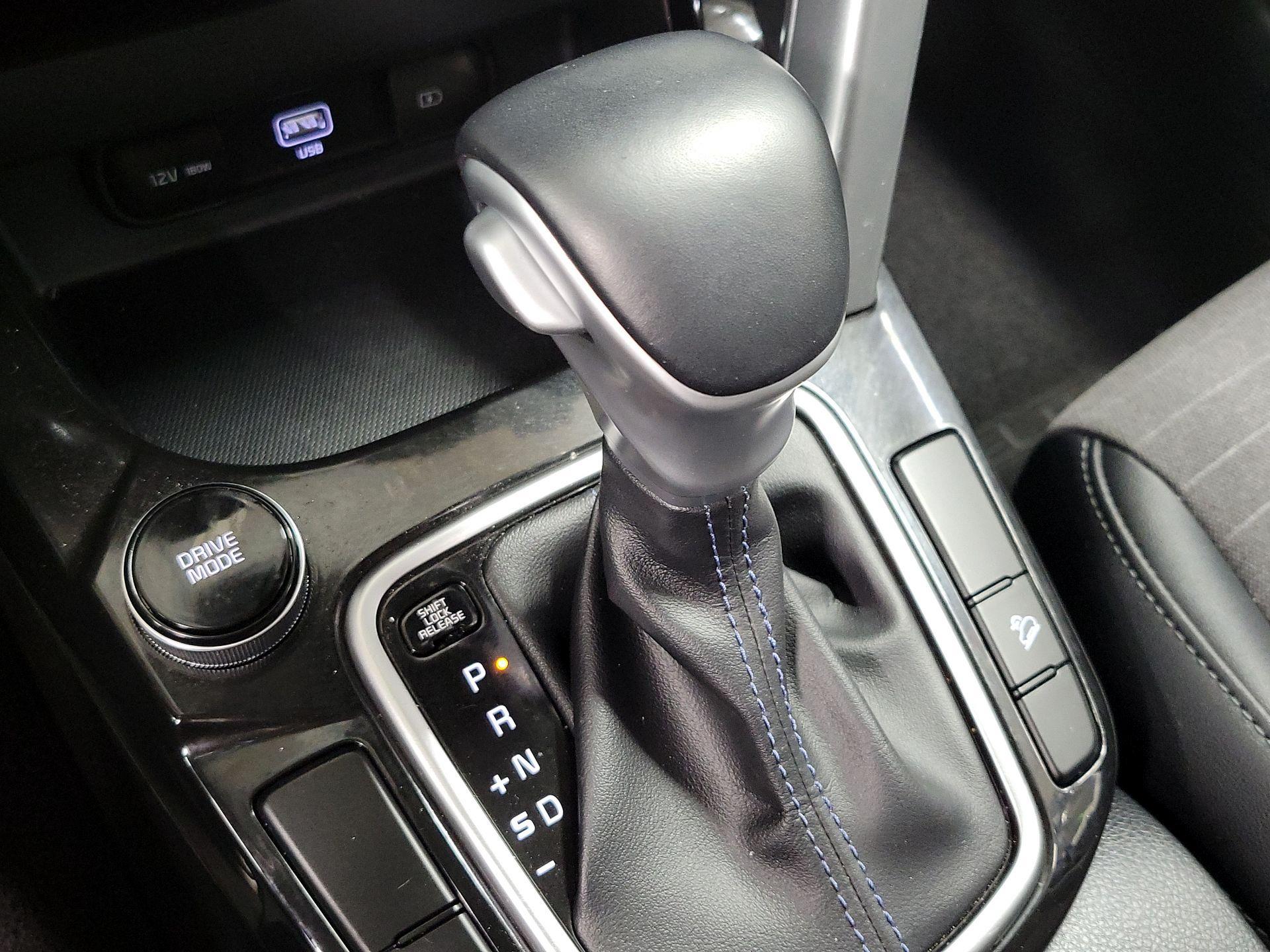 Thumbnail: 2023 Kia Seltos - 18